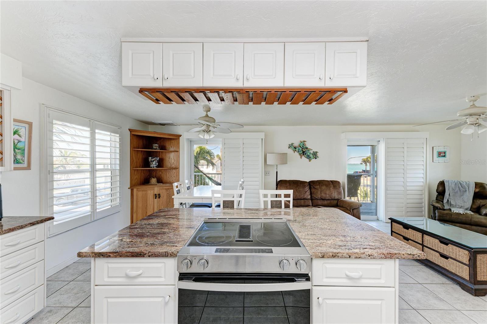 872 NORTH SHORE DR — photo 13