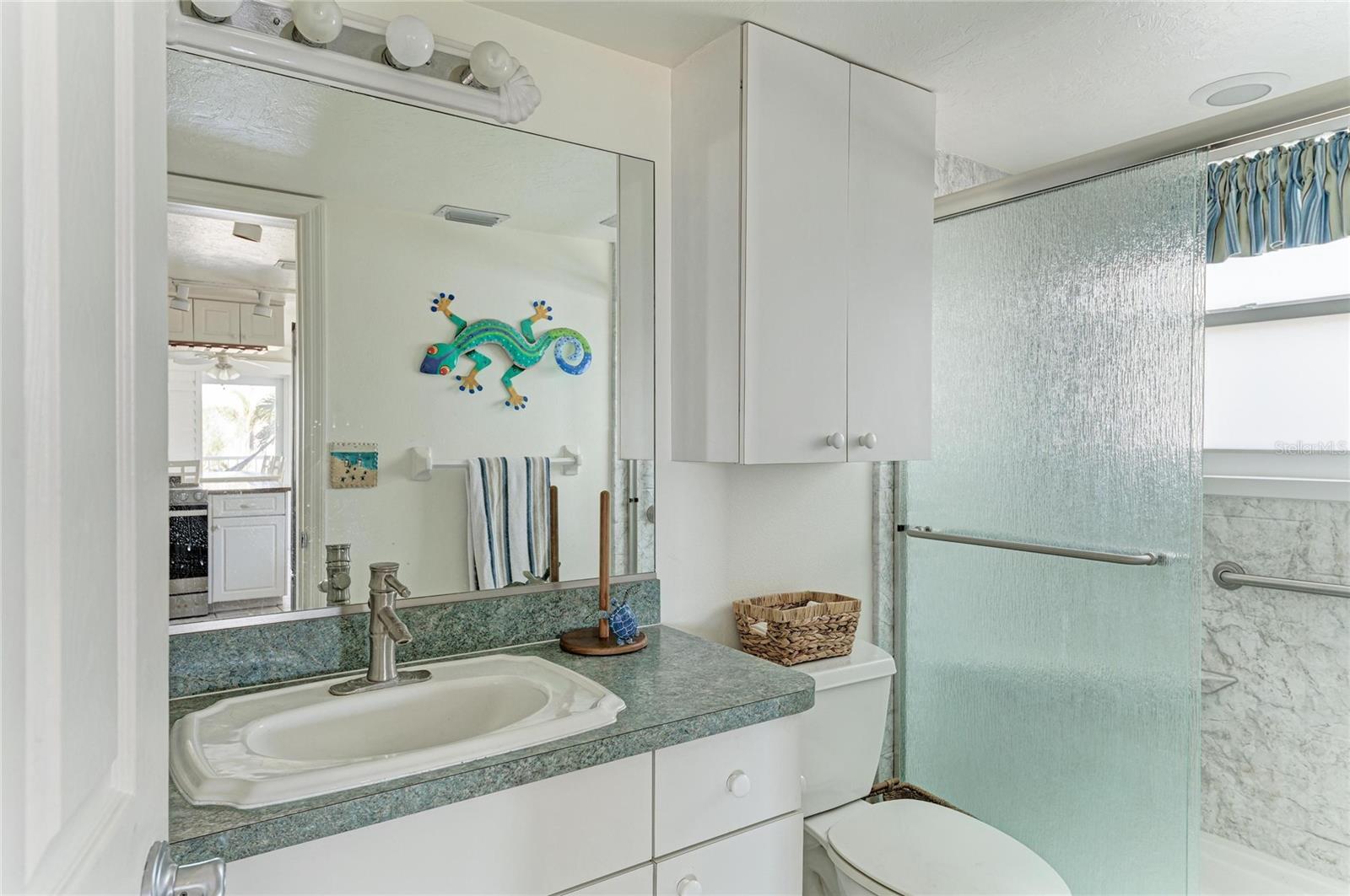 872 NORTH SHORE DR — photo 19