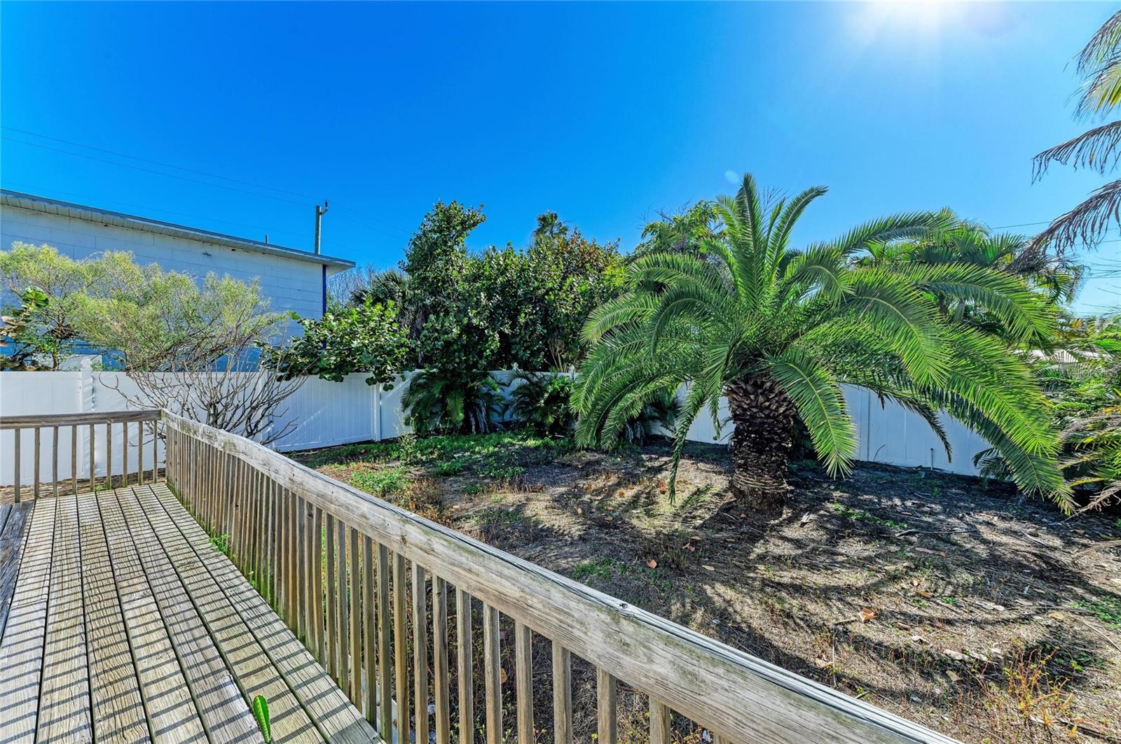 872 NORTH SHORE DR — photo 44