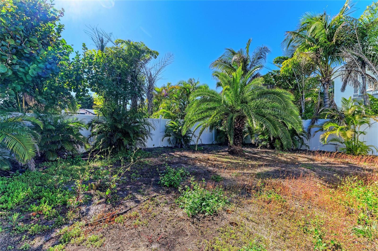 872 NORTH SHORE DR — photo 45