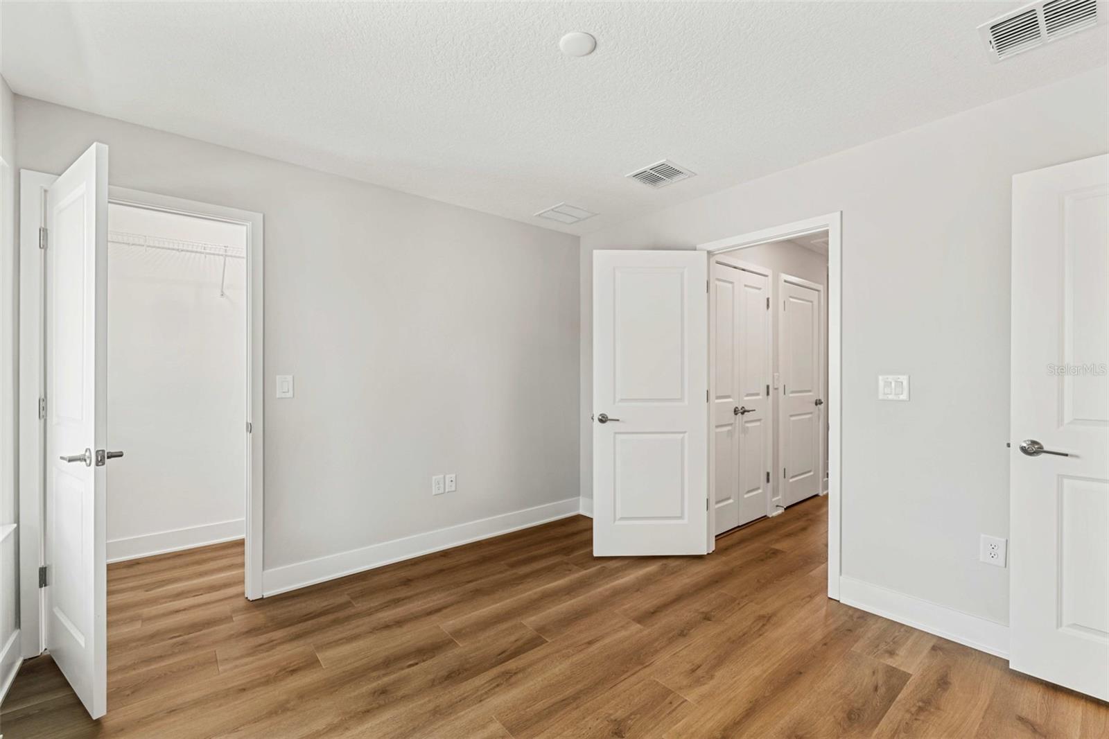 1005 W CYPRESS ST #1 — photo 17
