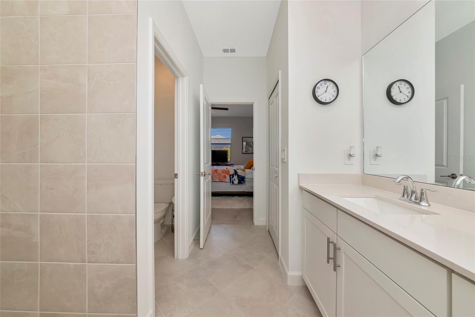 15135 OXFORD GREY DR — photo 30