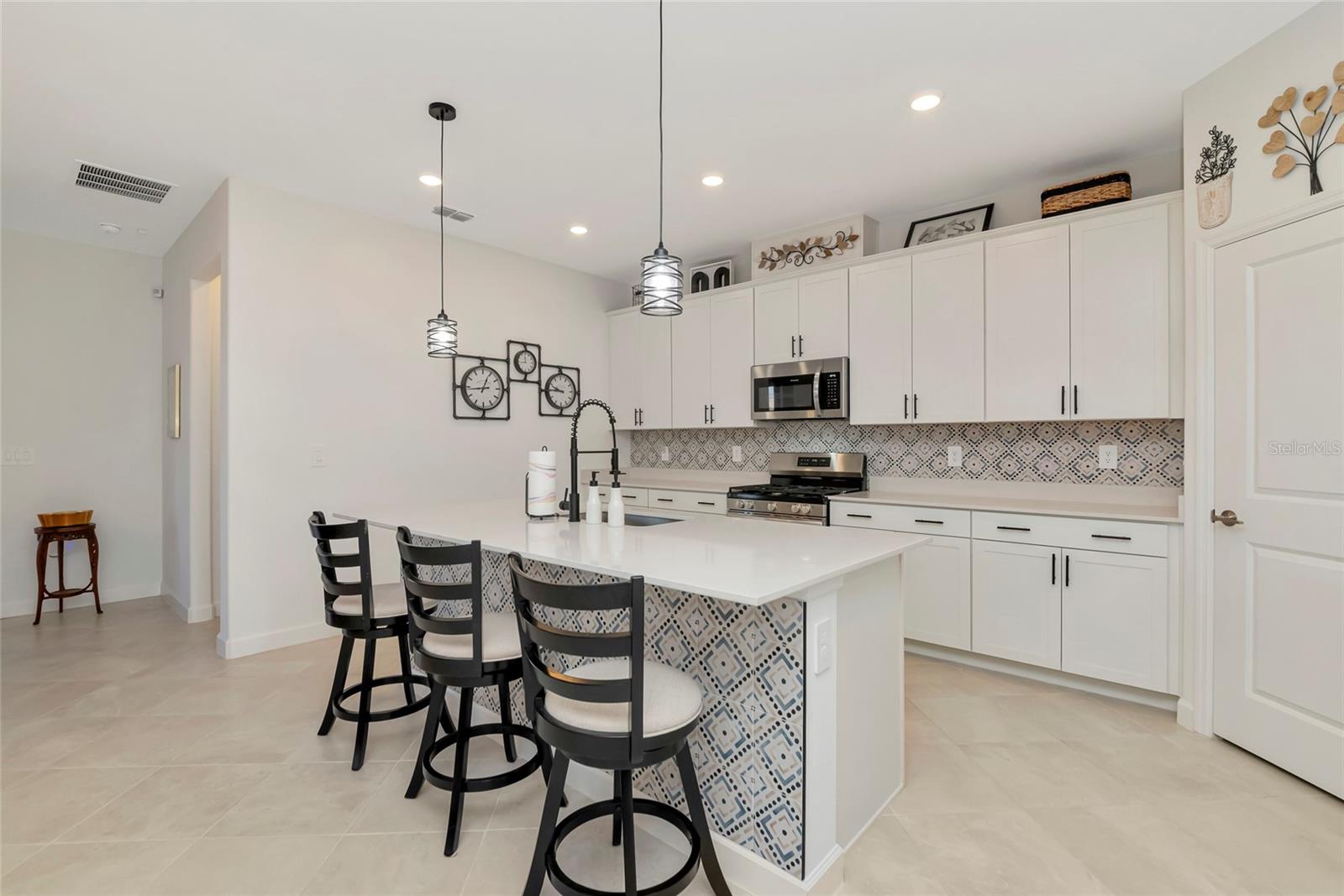 15135 OXFORD GREY DR — photo 19