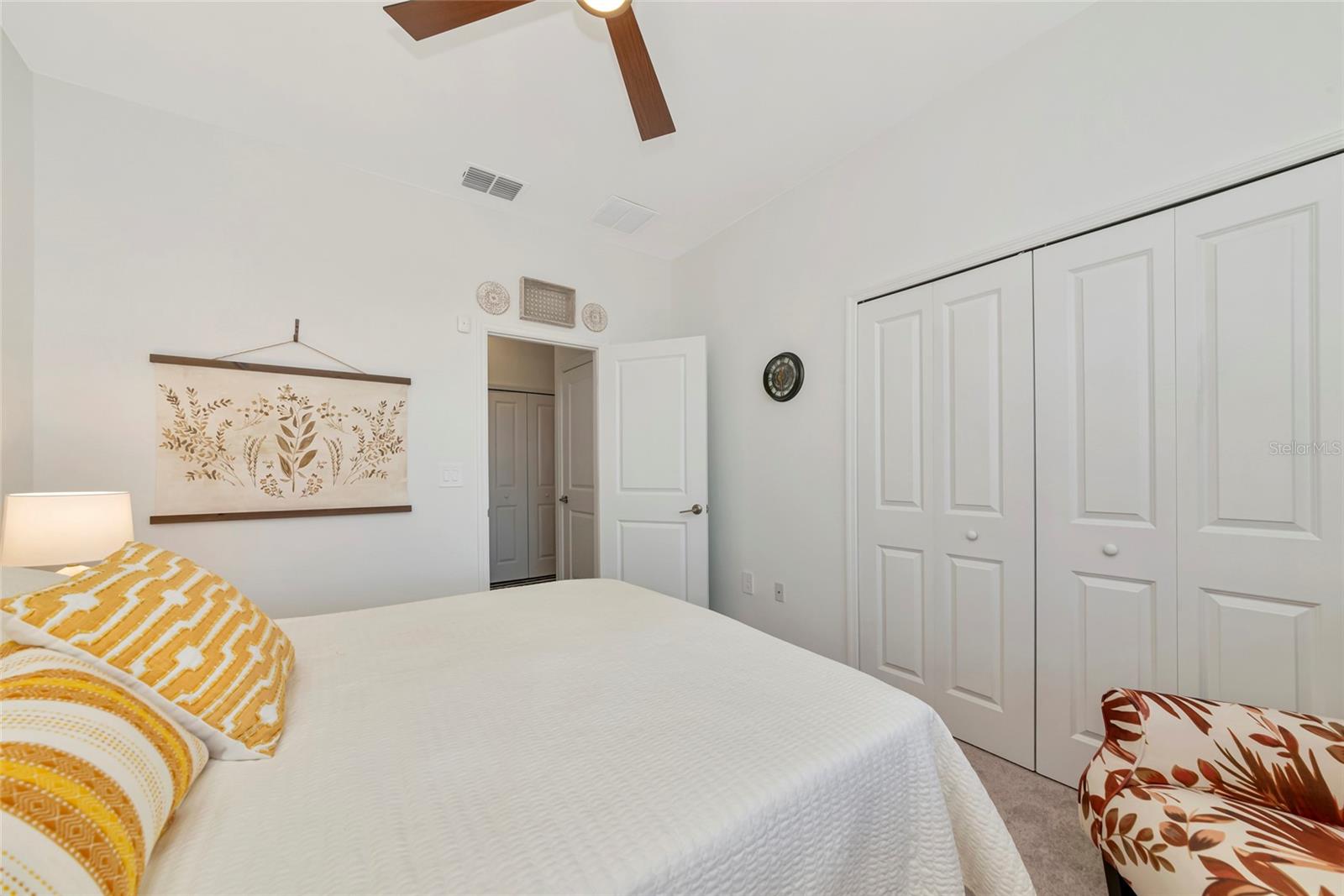 15135 OXFORD GREY DR — photo 34