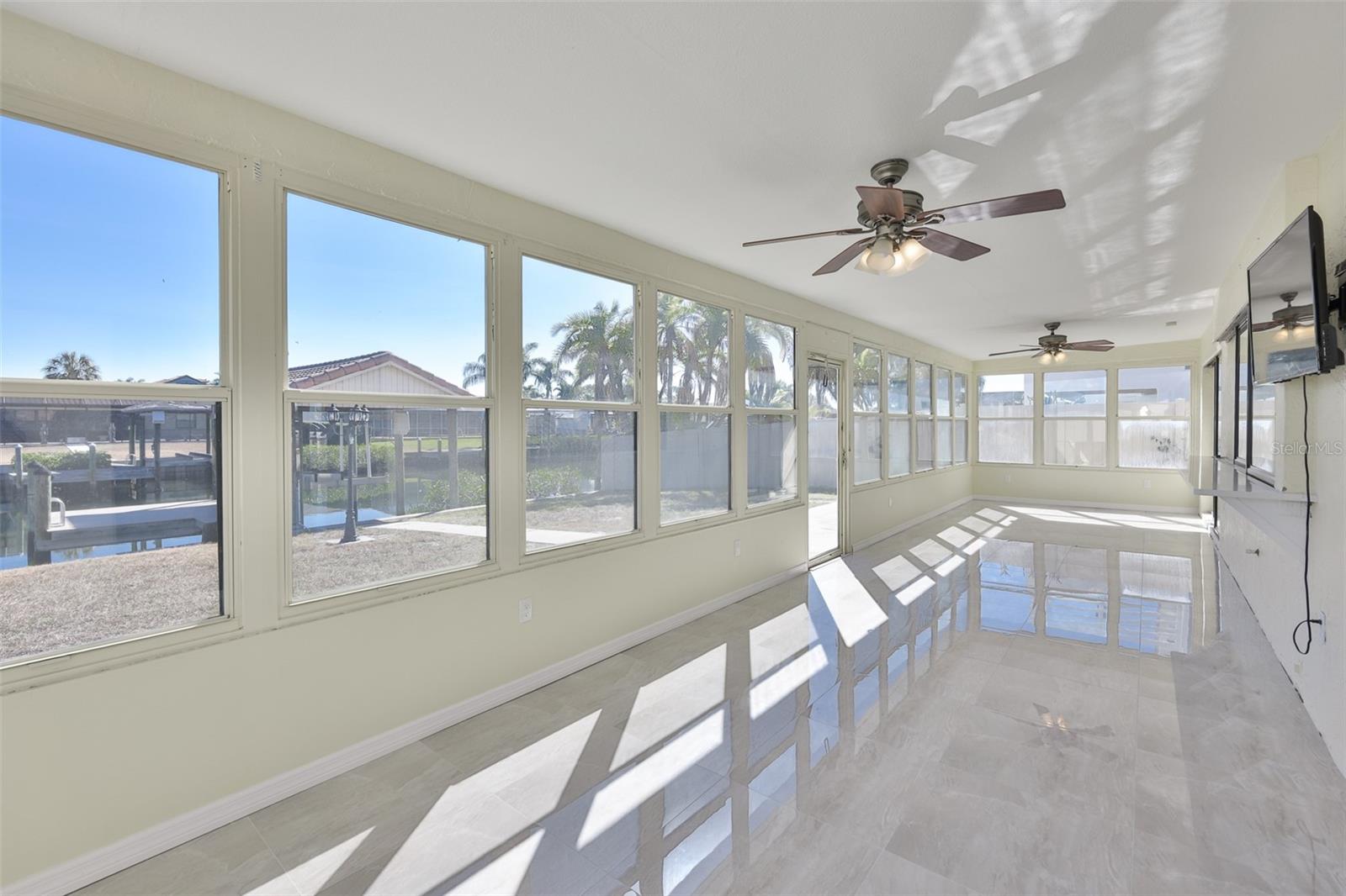 6523 KING PALM WAY — photo 48