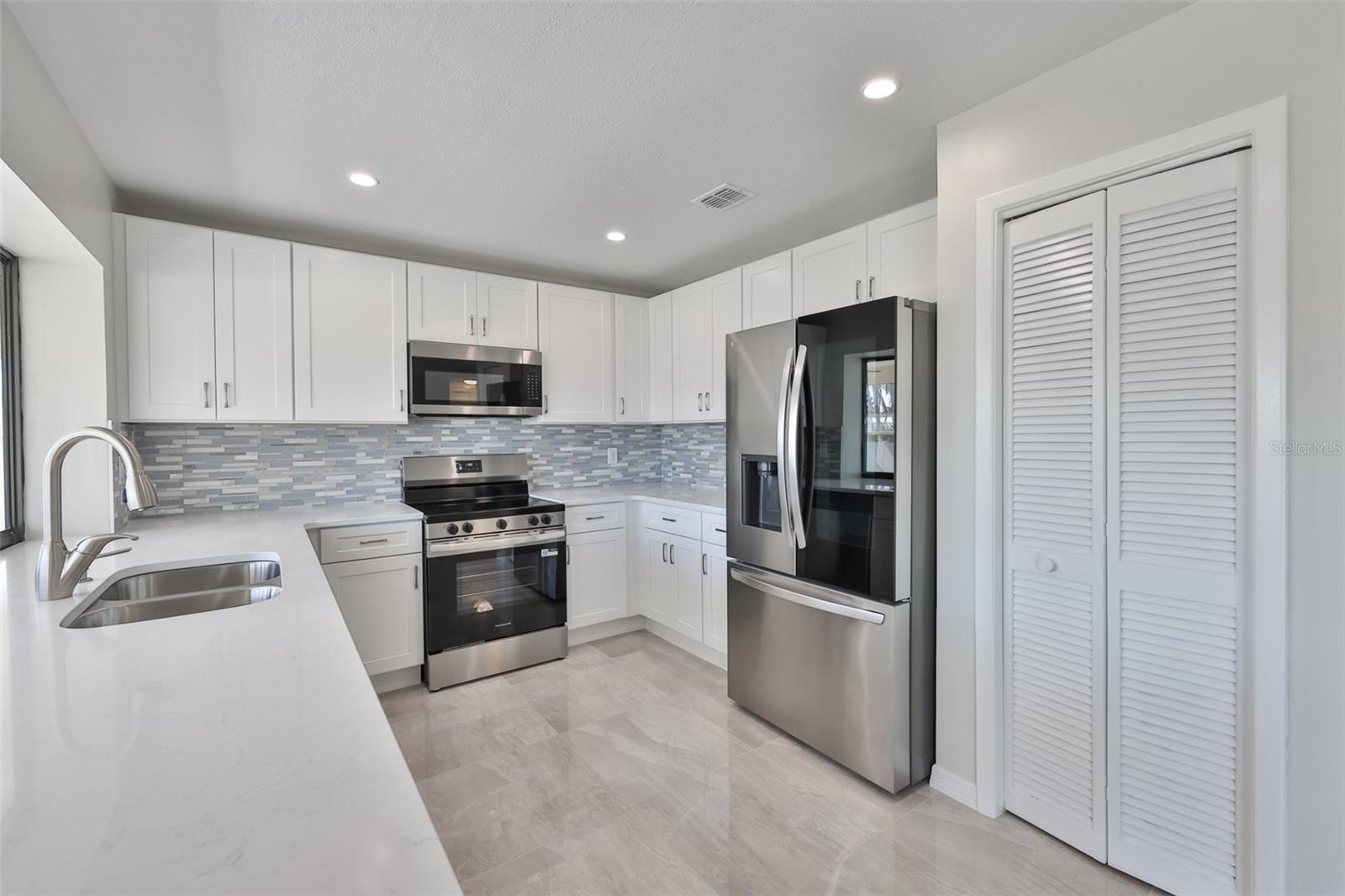 6523 KING PALM WAY — photo 35