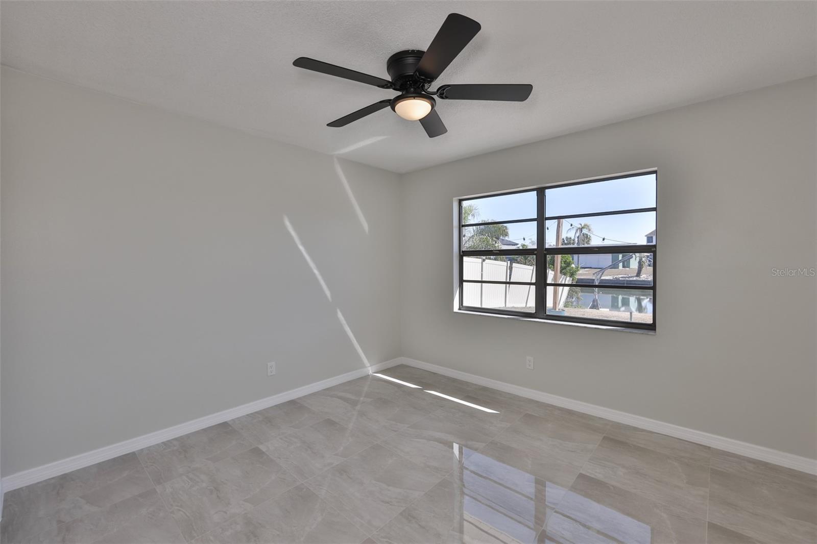 6523 KING PALM WAY — photo 44