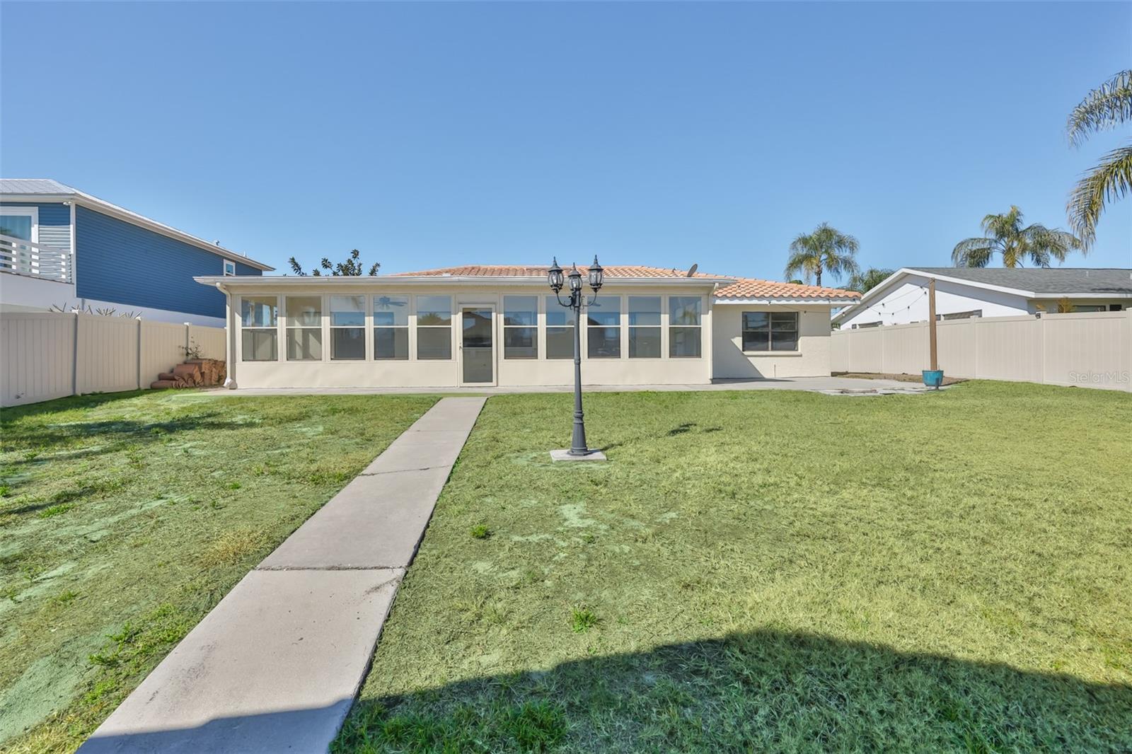 6523 KING PALM WAY — photo 56