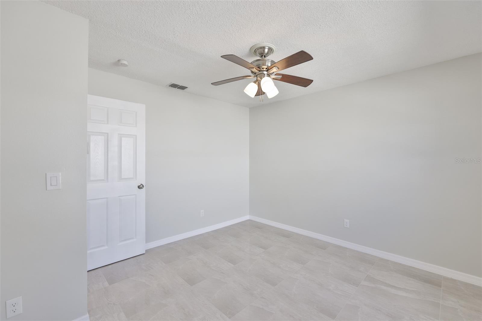 6523 KING PALM WAY — photo 42