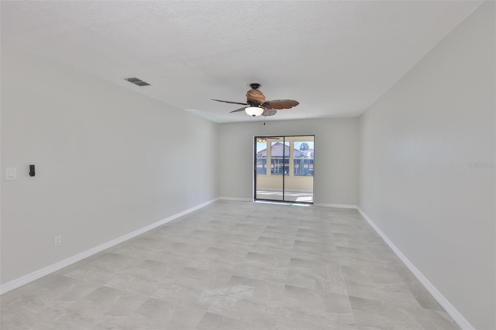 6523 KING PALM WAY — photo 24
