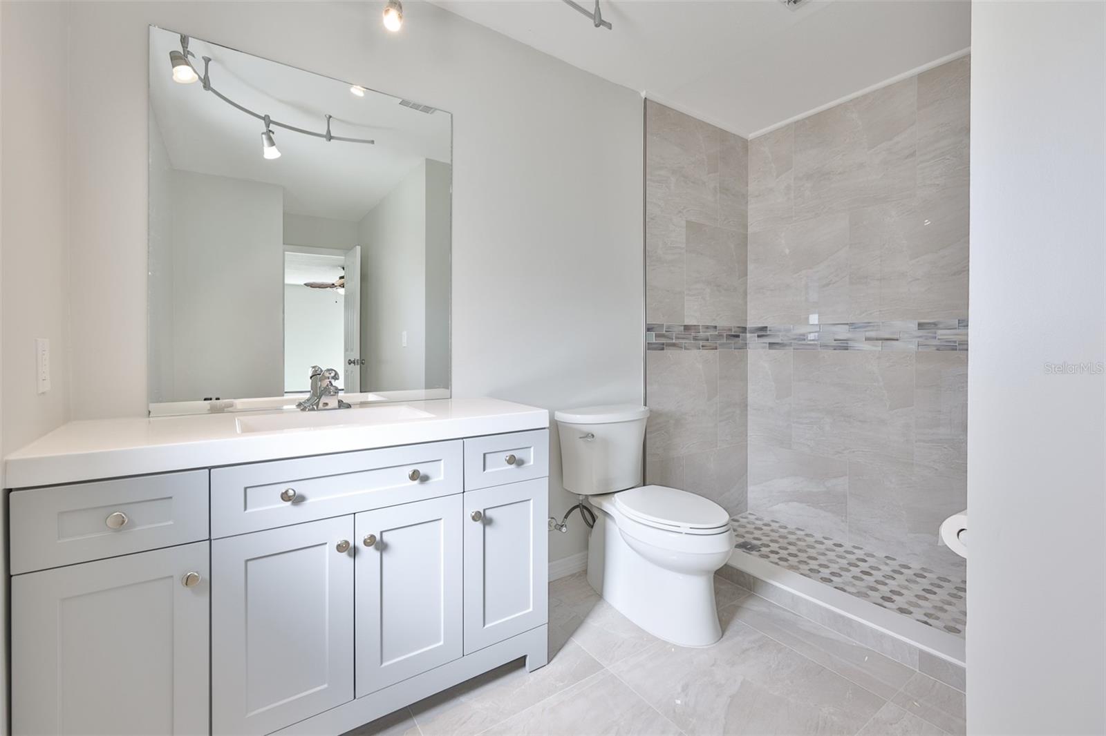 6523 KING PALM WAY — photo 20
