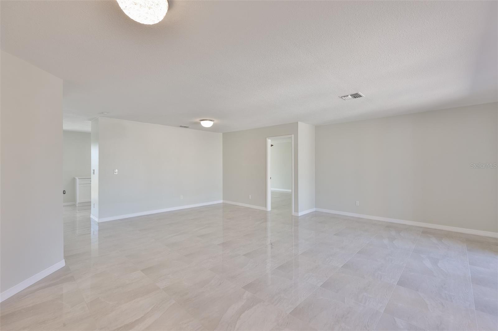 6523 KING PALM WAY — photo 13