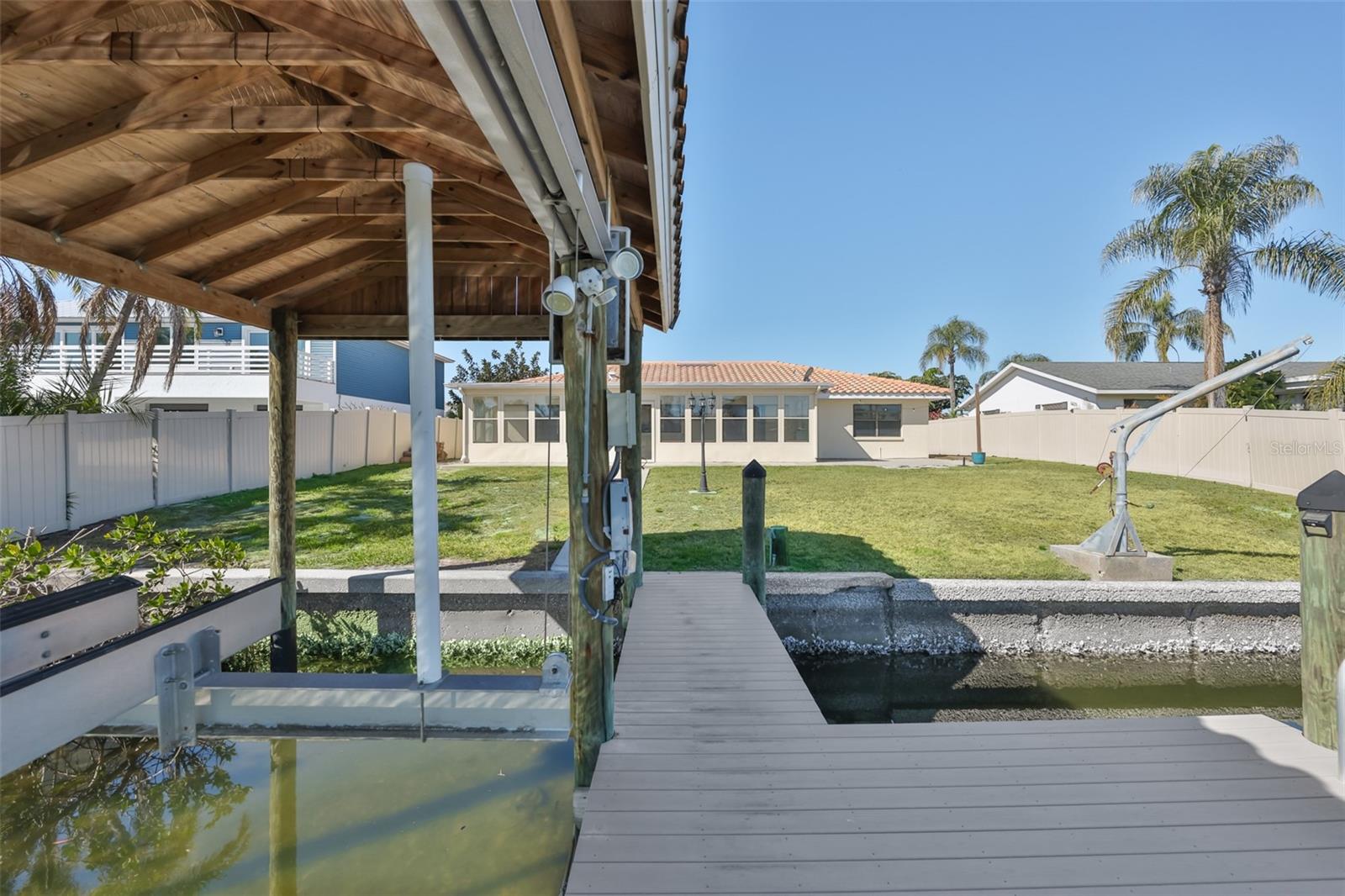 6523 KING PALM WAY — photo 59