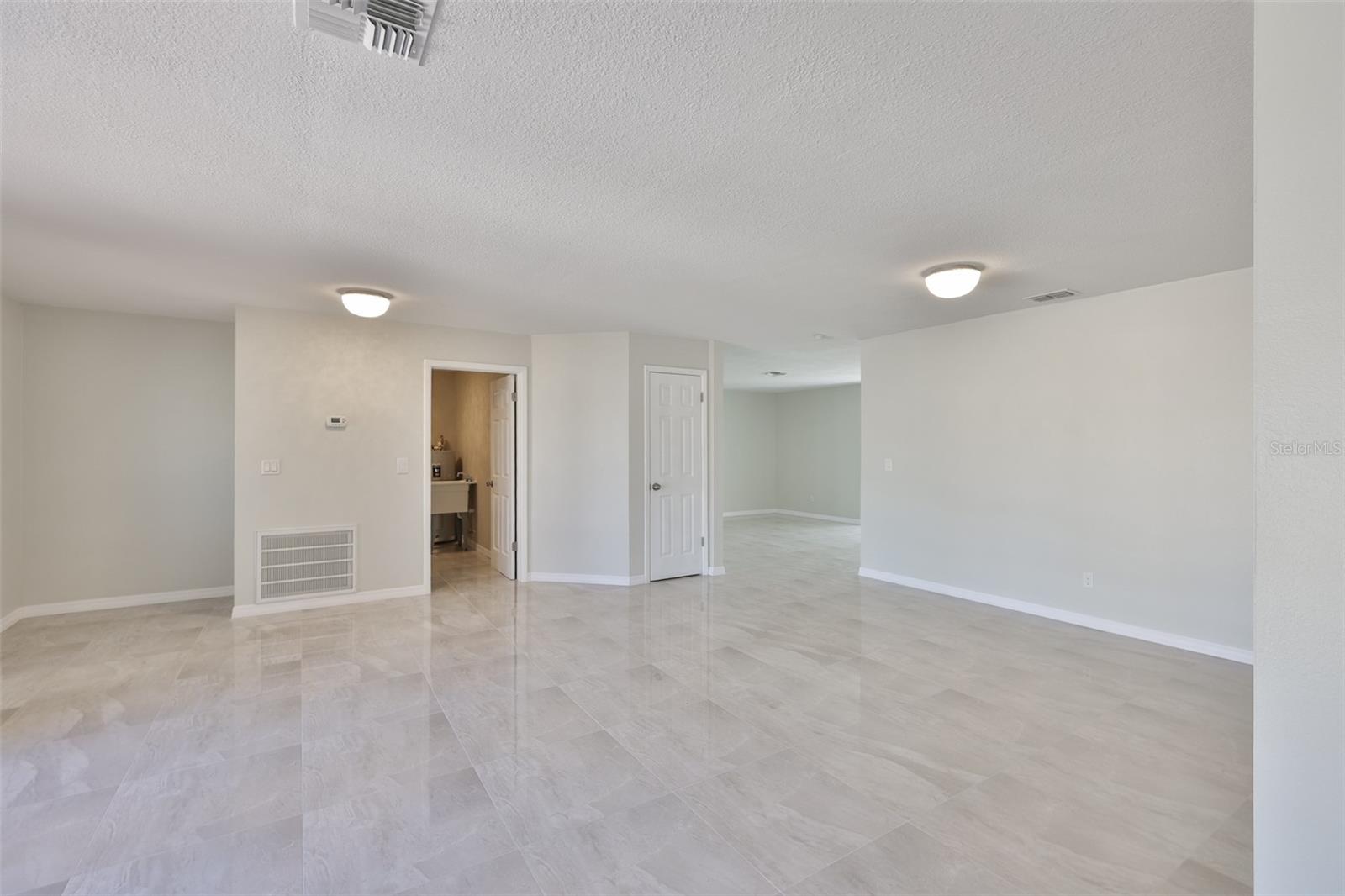 6523 KING PALM WAY — photo 15