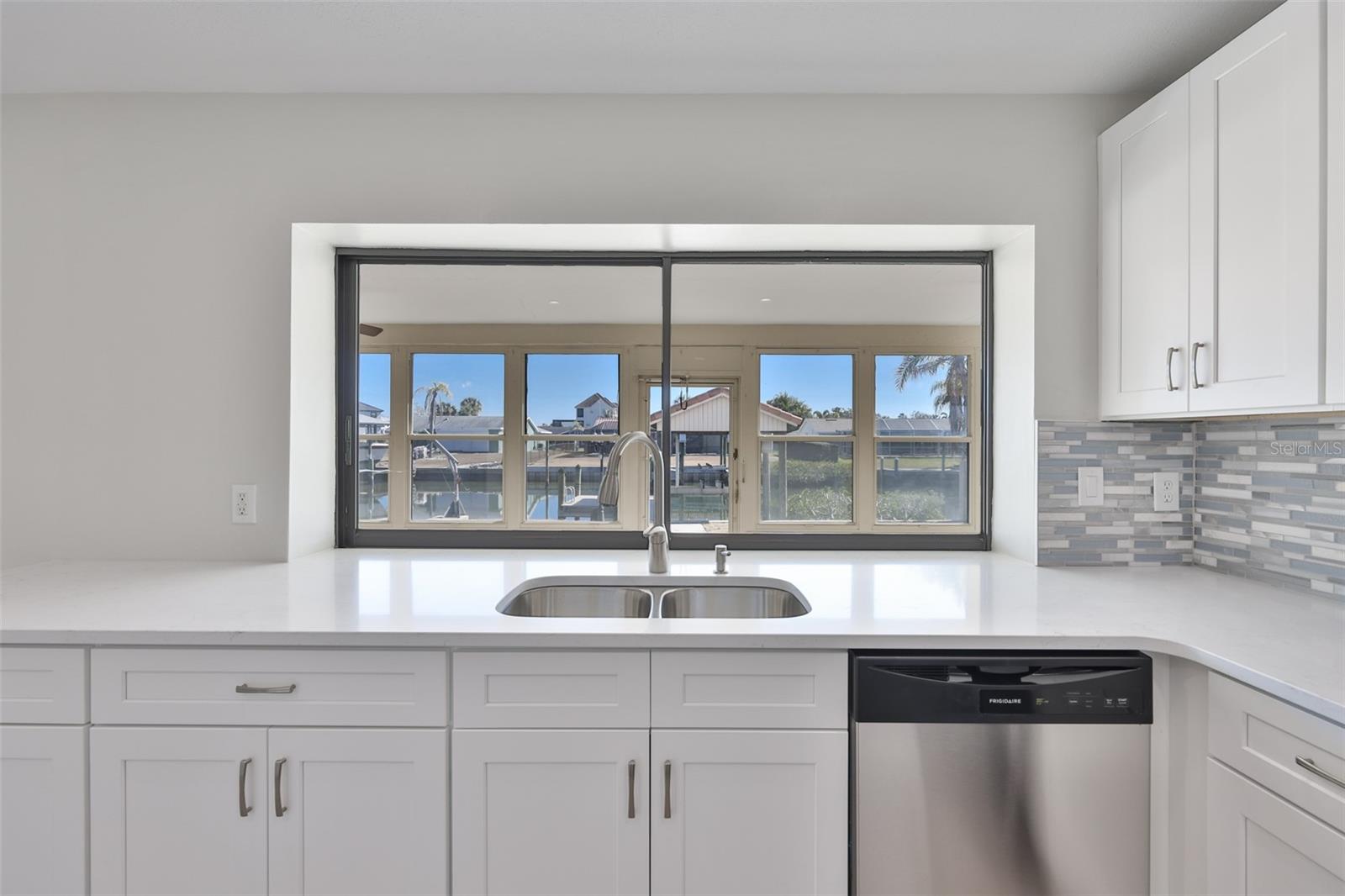 6523 KING PALM WAY — photo 38
