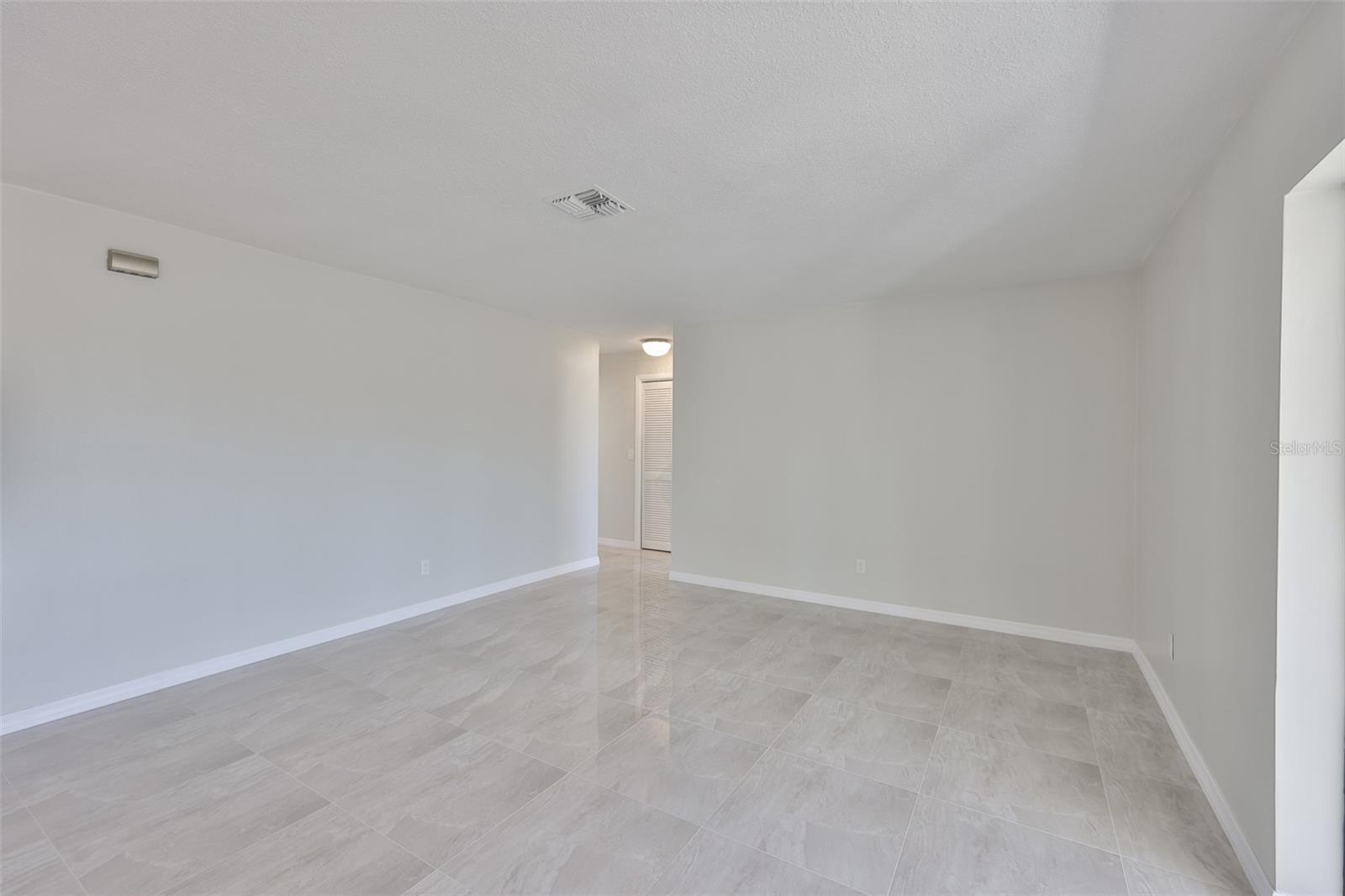 6523 KING PALM WAY — photo 34