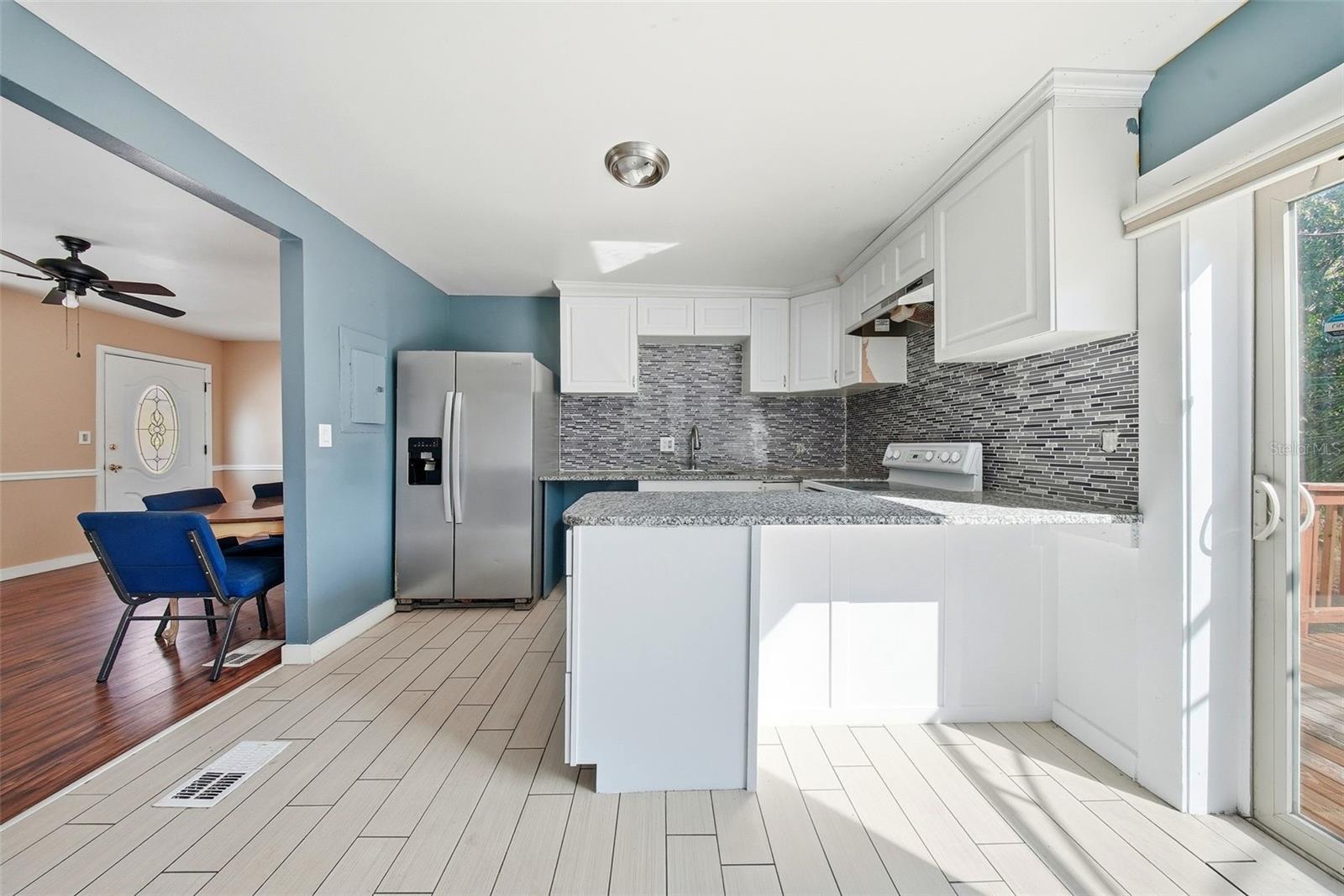 514 E MORGAN ST — photo 12