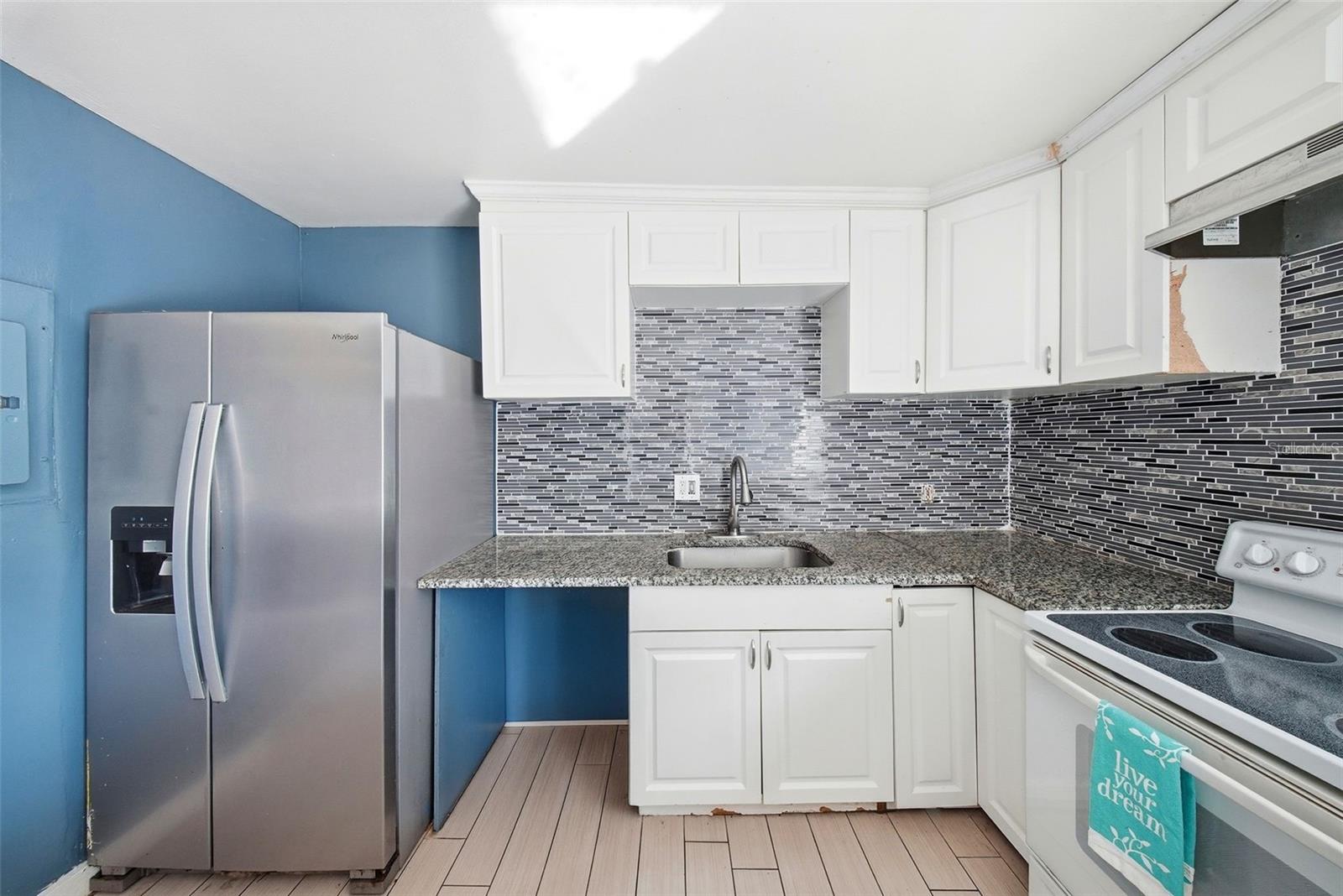 514 E MORGAN ST — photo 11