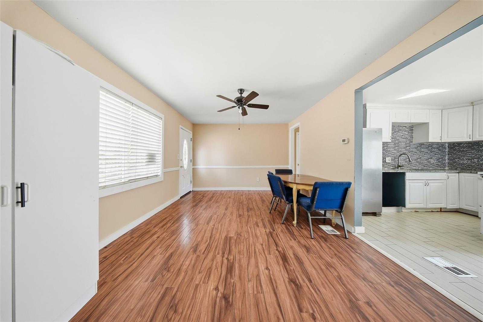 514 E MORGAN ST — photo 8
