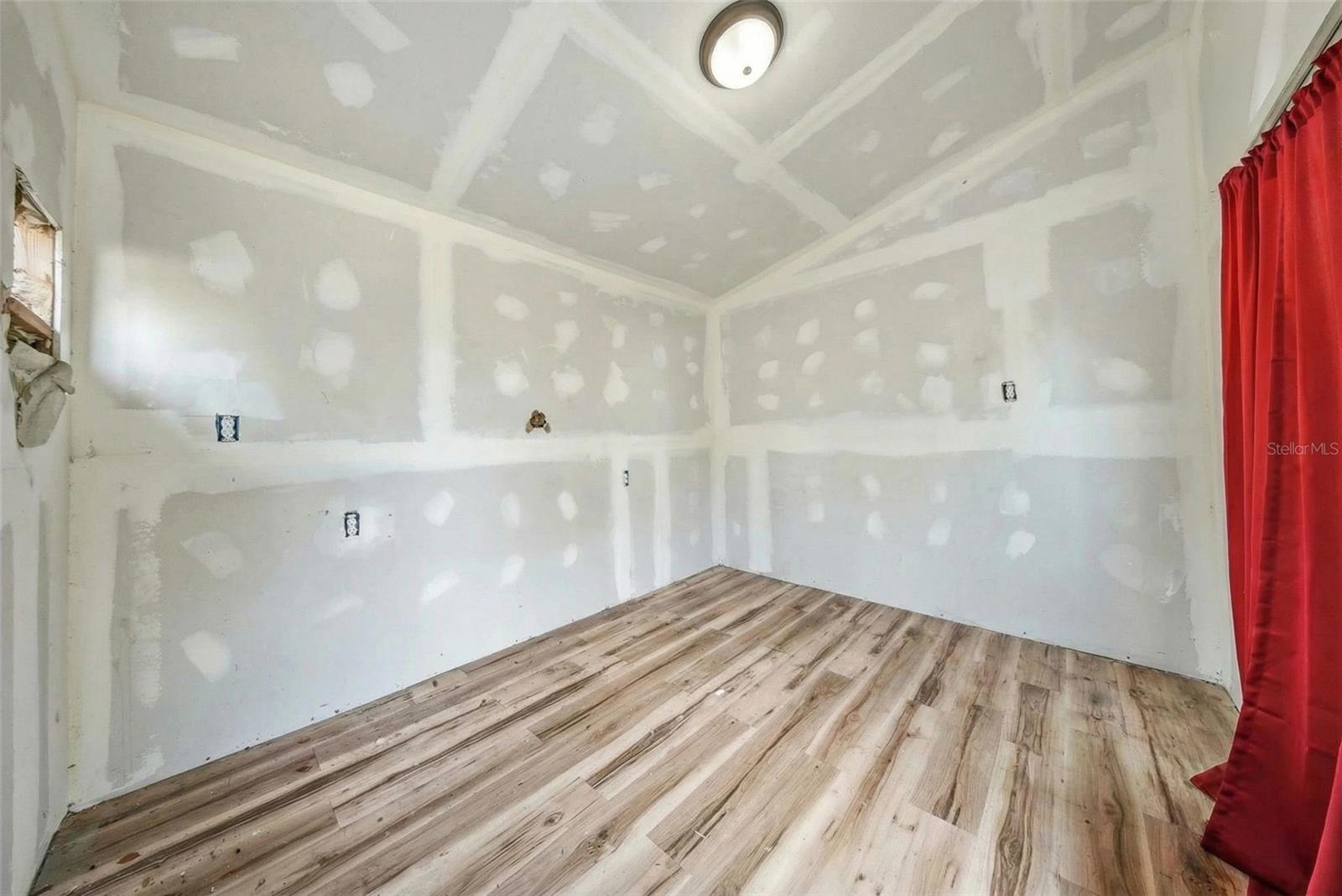514 E MORGAN ST — photo 34