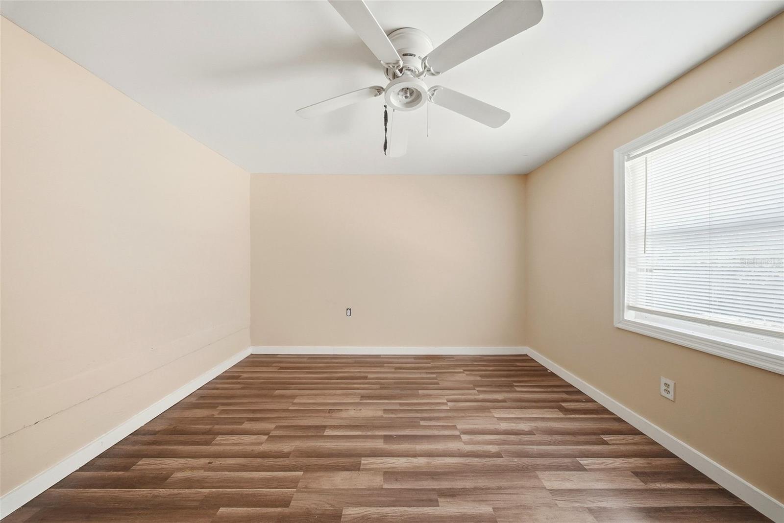 514 E MORGAN ST — photo 18