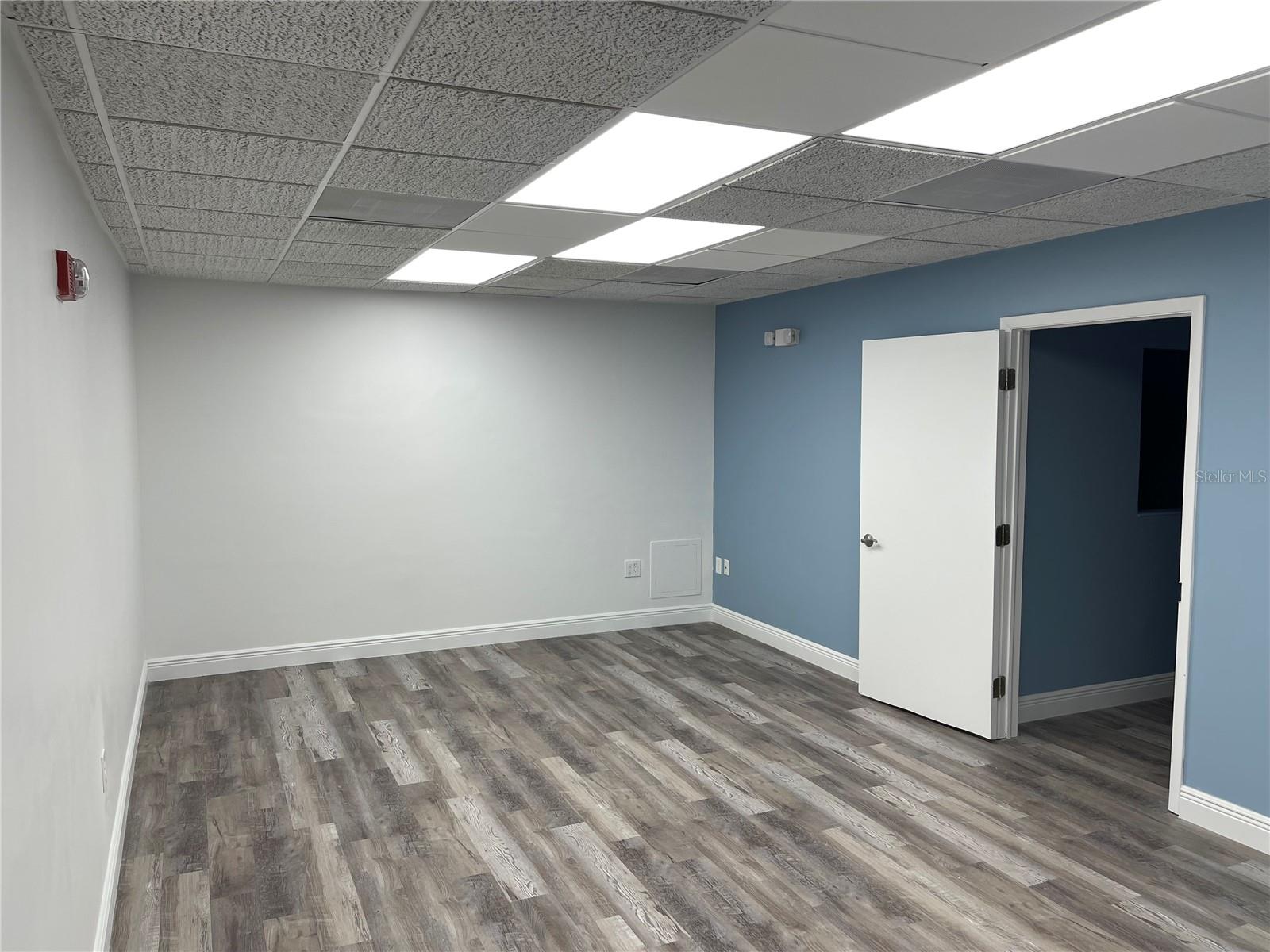9555 SEMINOLE BLVD #001 — photo 12
