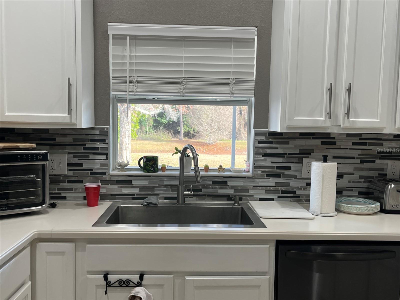 1914 OSWEGO DR — photo 13