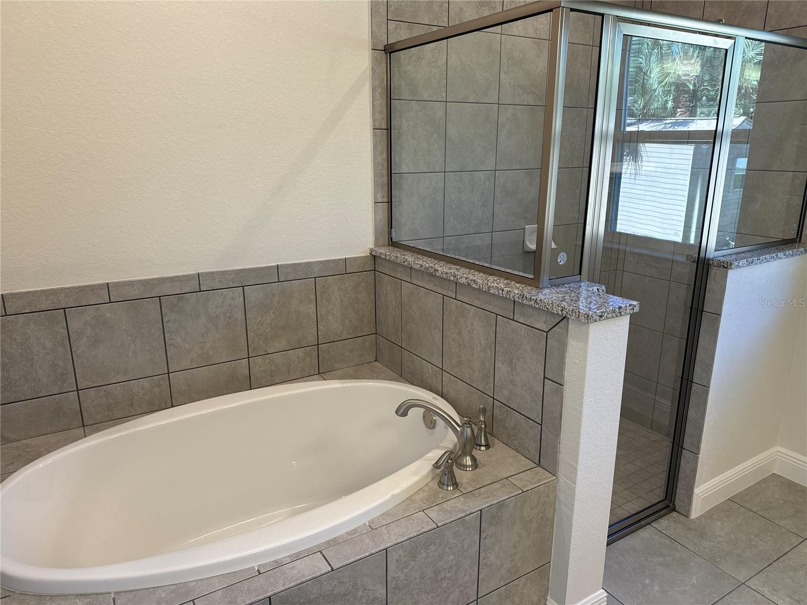 1464 SHADOW LN — photo 7