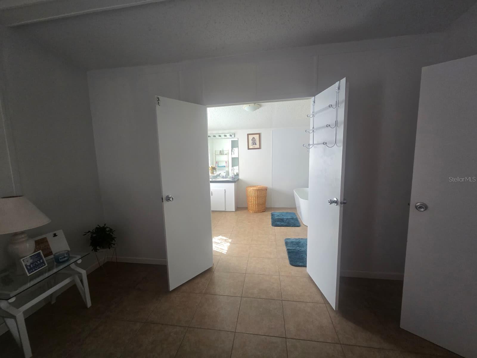 6106 MANGROVE DR — photo 41