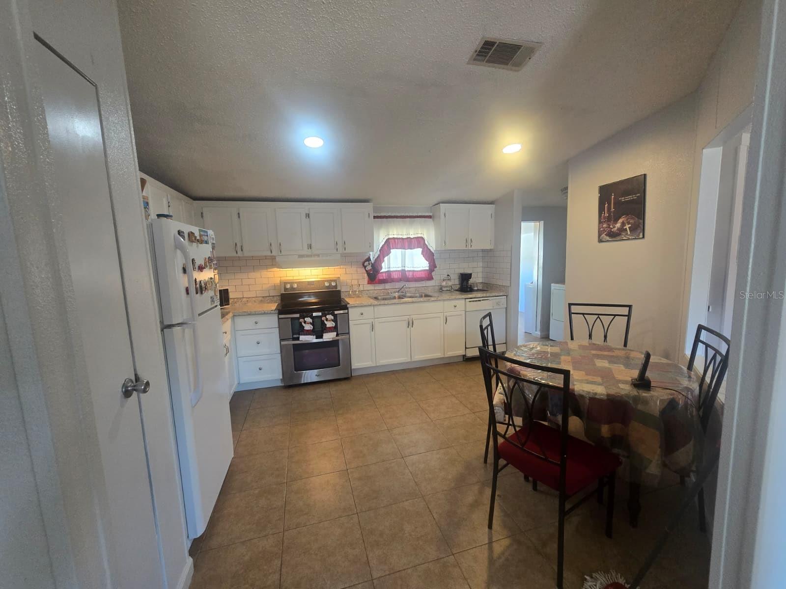 6106 MANGROVE DR — photo 19