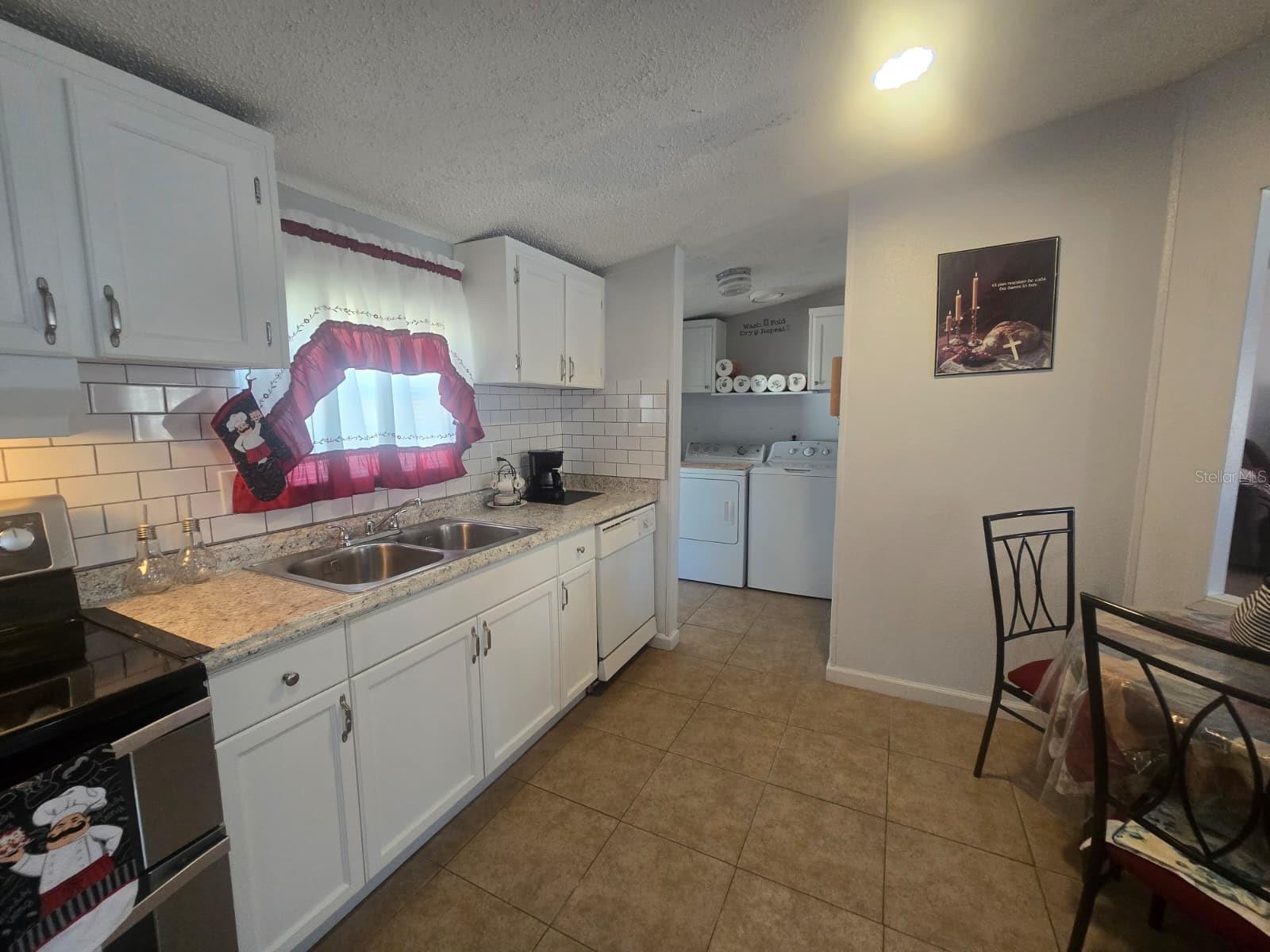 6106 MANGROVE DR — photo 20