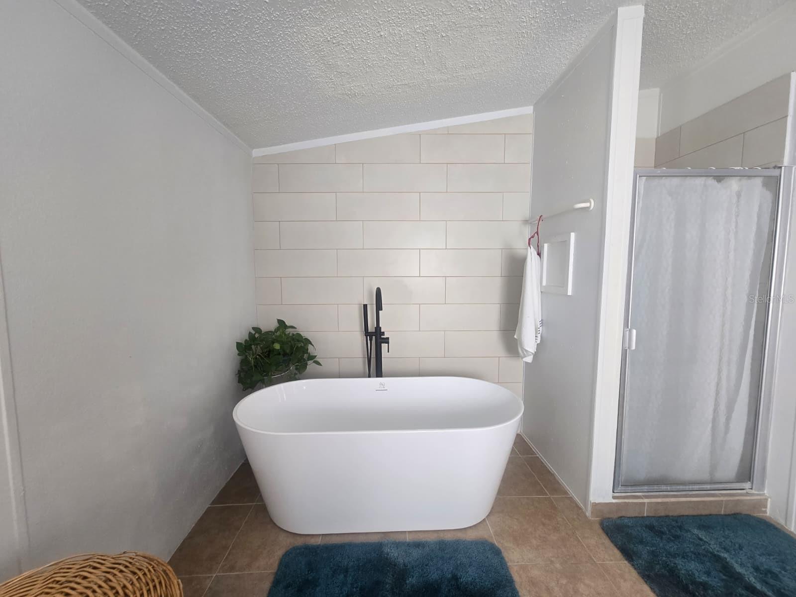 6106 MANGROVE DR — photo 45