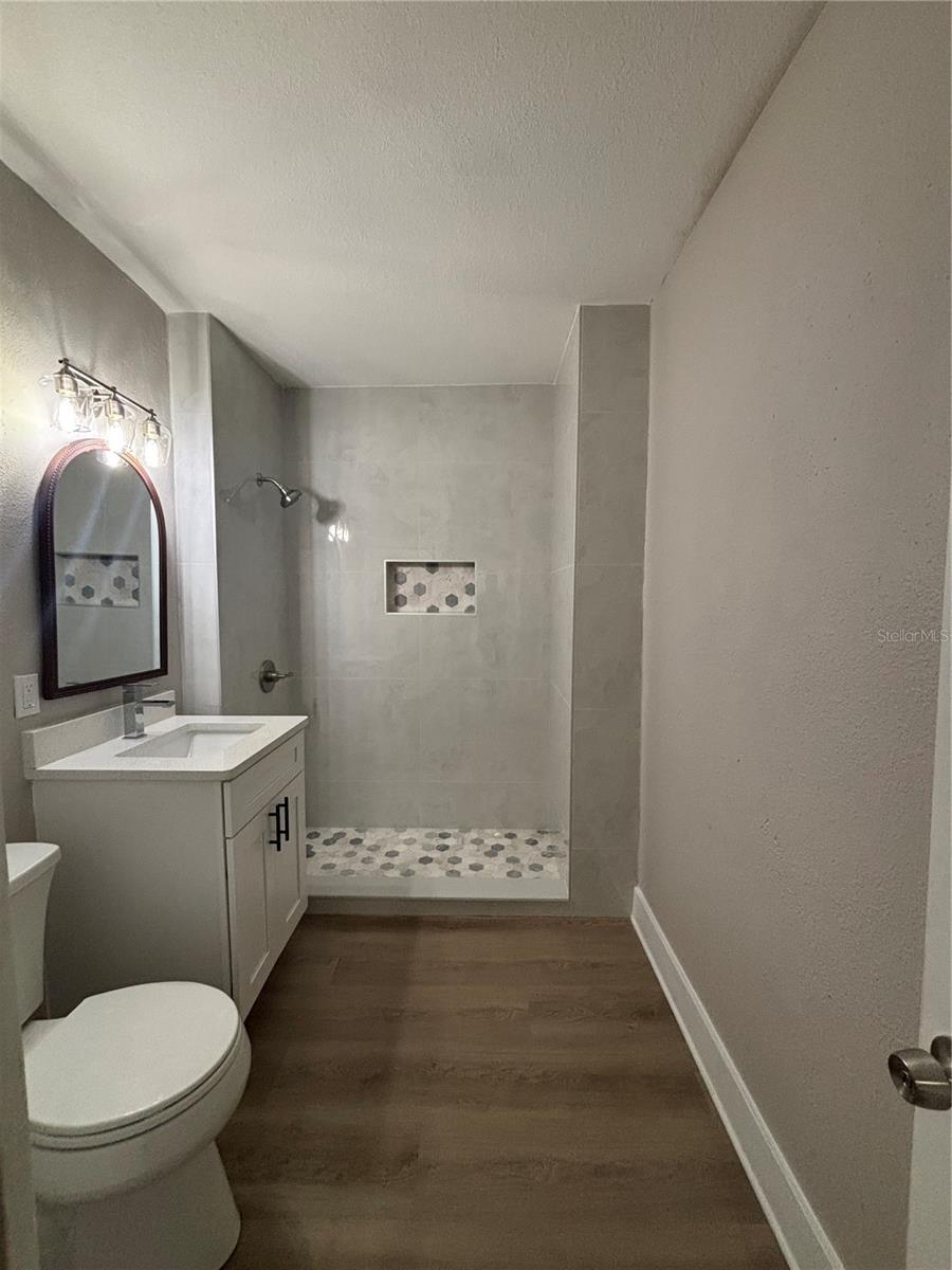8216 N 14TH ST — photo 20