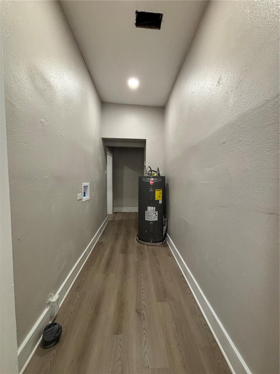 8216 N 14TH ST — photo 15