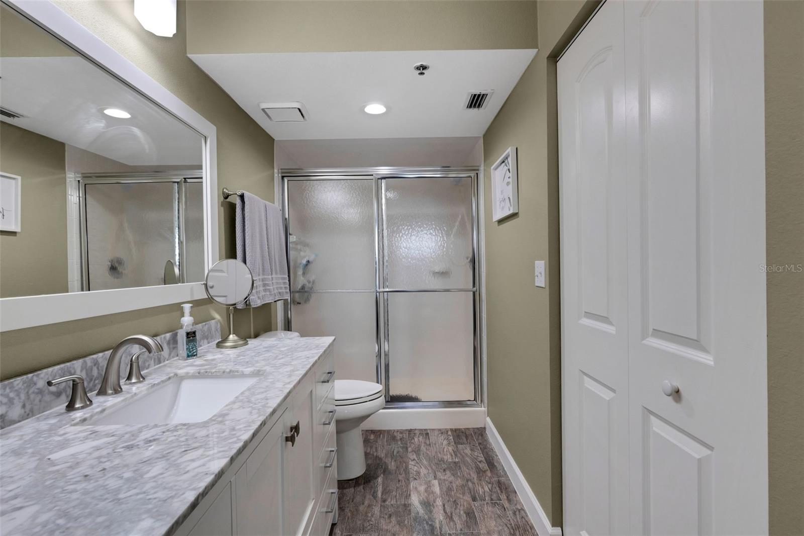 3980 IRONWOOD CIR #404 — photo 32