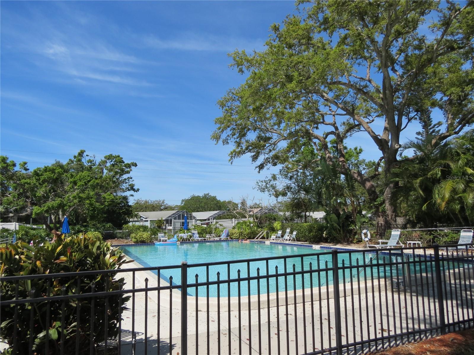 7193 W COUNTRY CLUB DR N #138 — photo 22