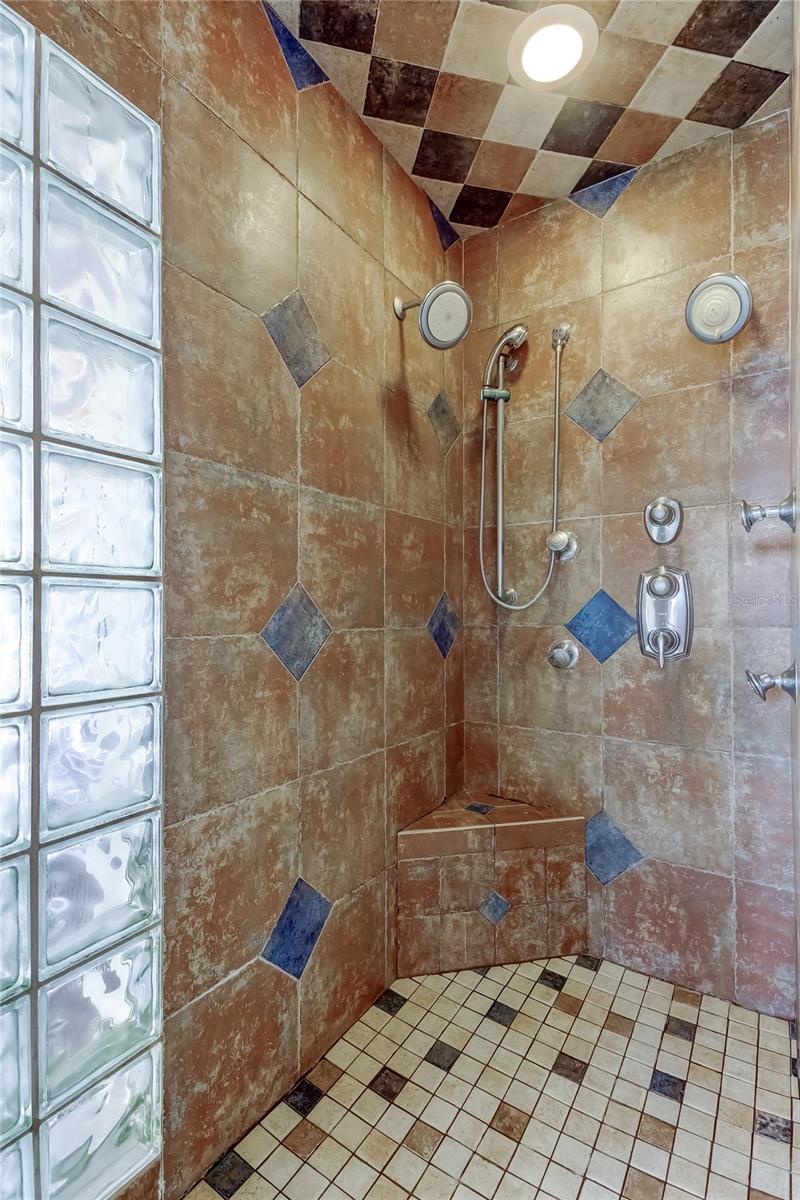 1795 BAYHILL DR — photo 34