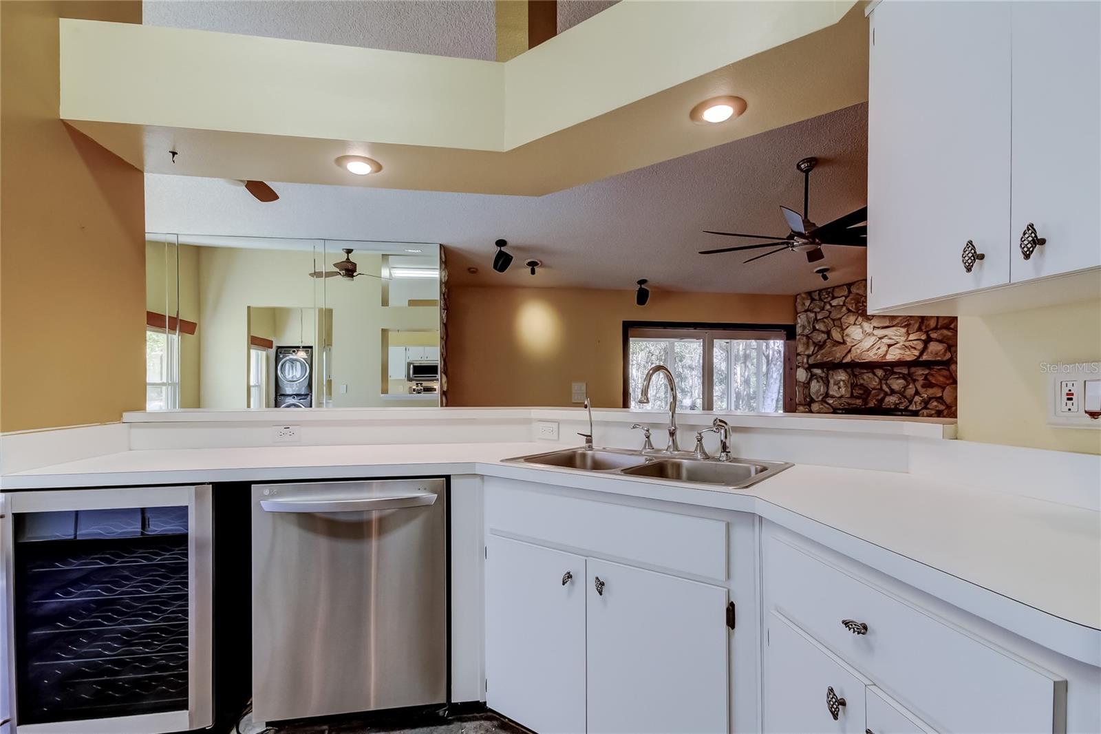 1795 BAYHILL DR — photo 22