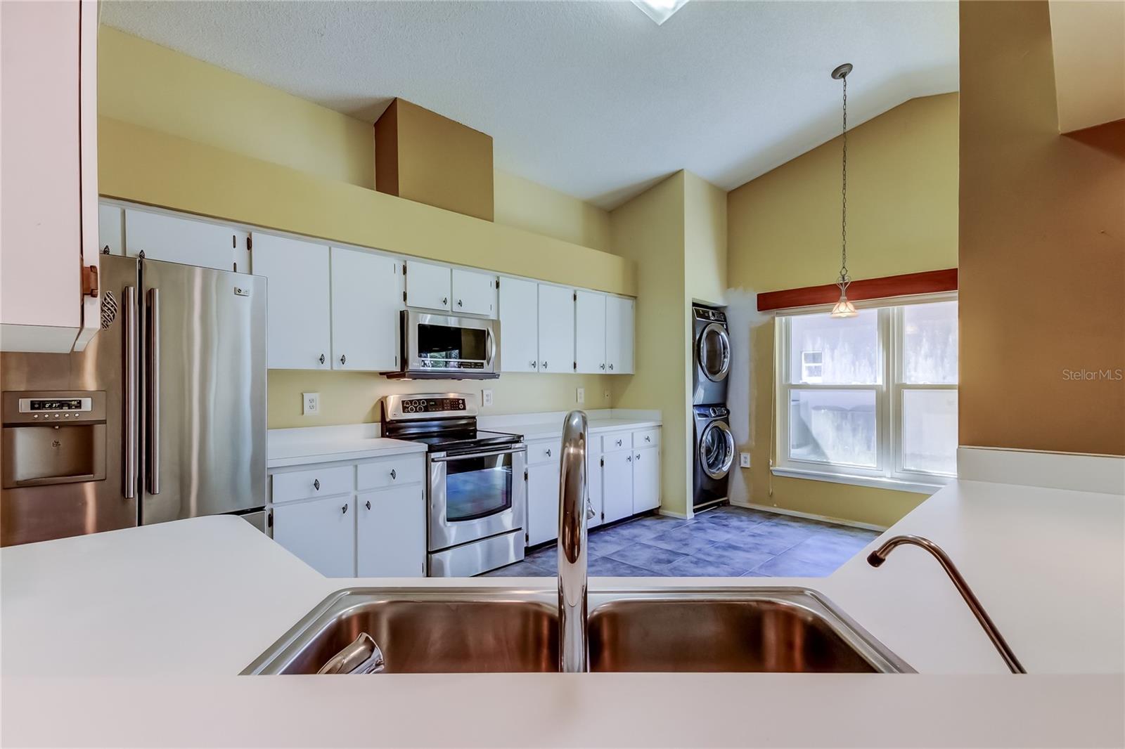 1795 BAYHILL DR — photo 24