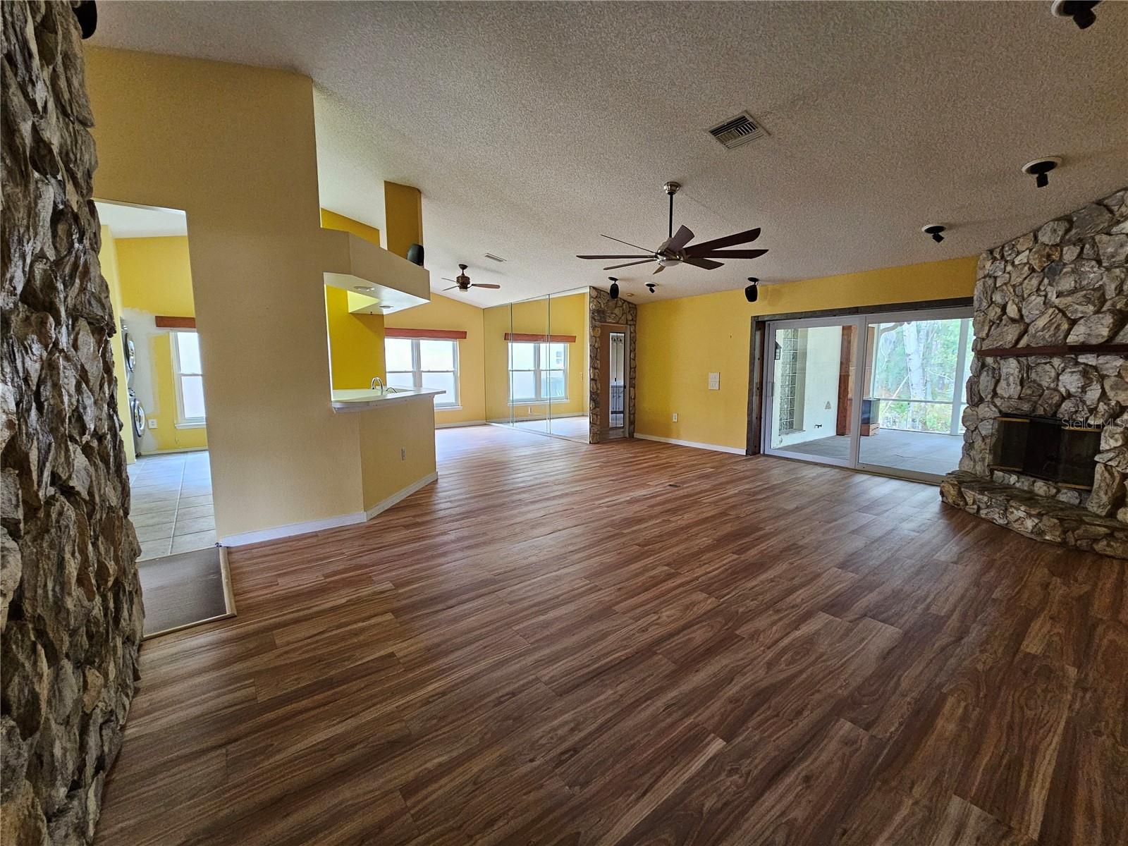 1795 BAYHILL DR — photo 8