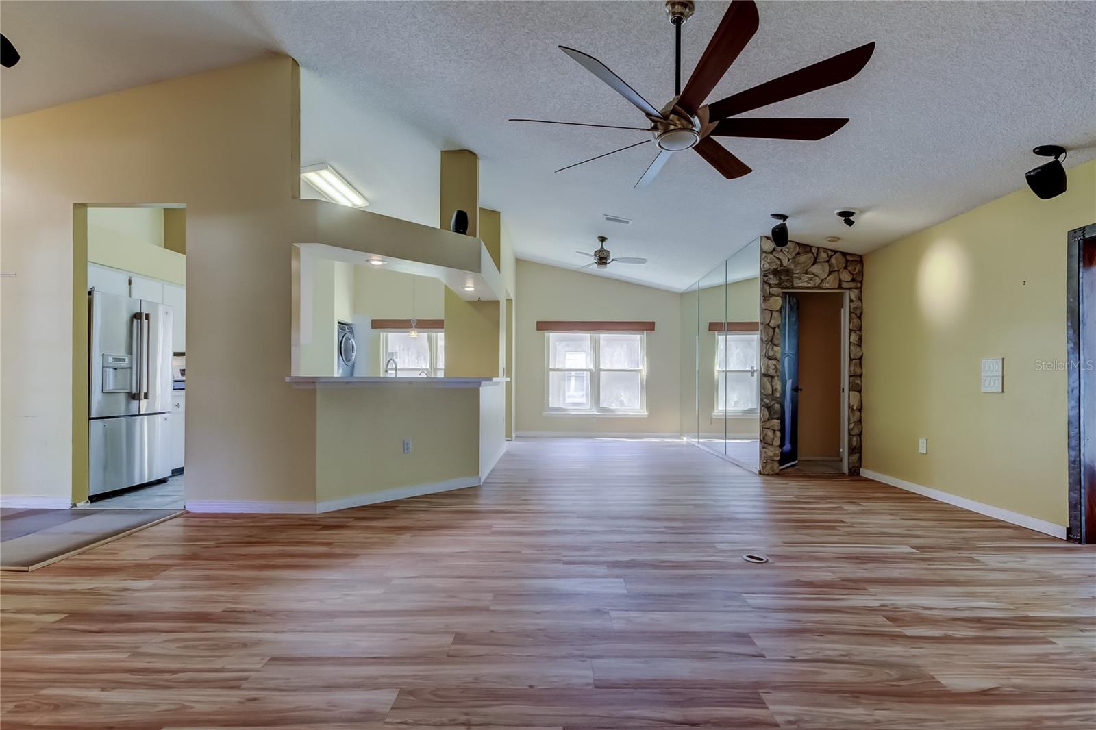 1795 BAYHILL DR — photo 7