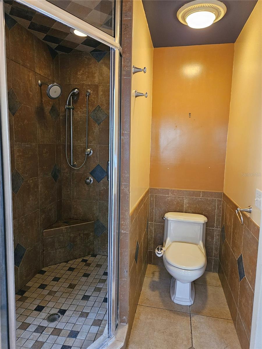 1795 BAYHILL DR — photo 35