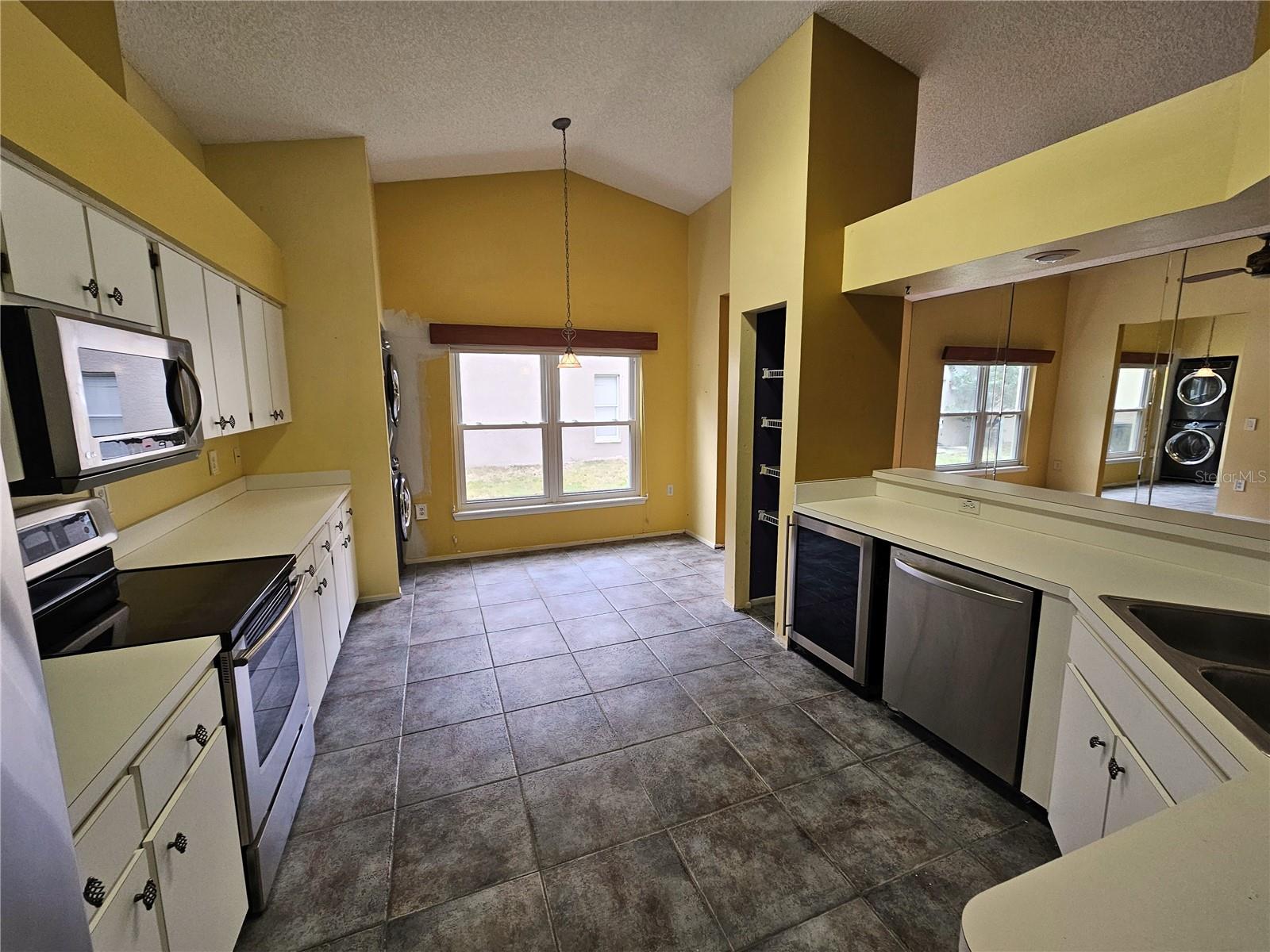 1795 BAYHILL DR — photo 20