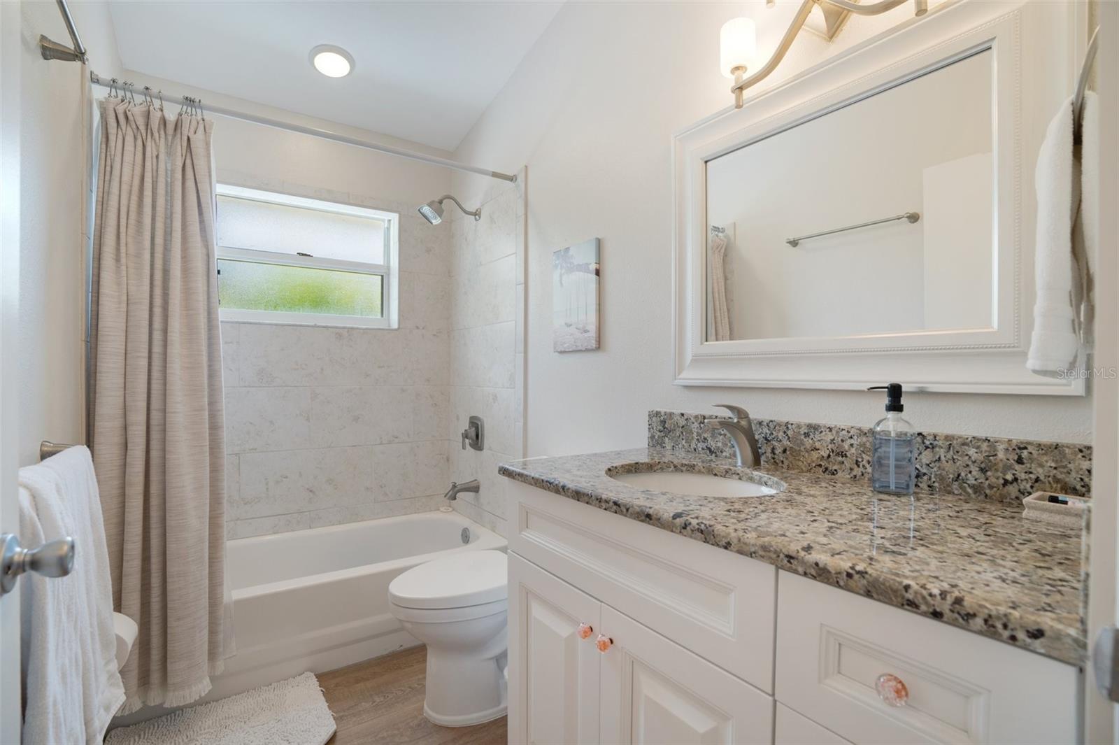 2051 ROSELAWN ST — photo 60