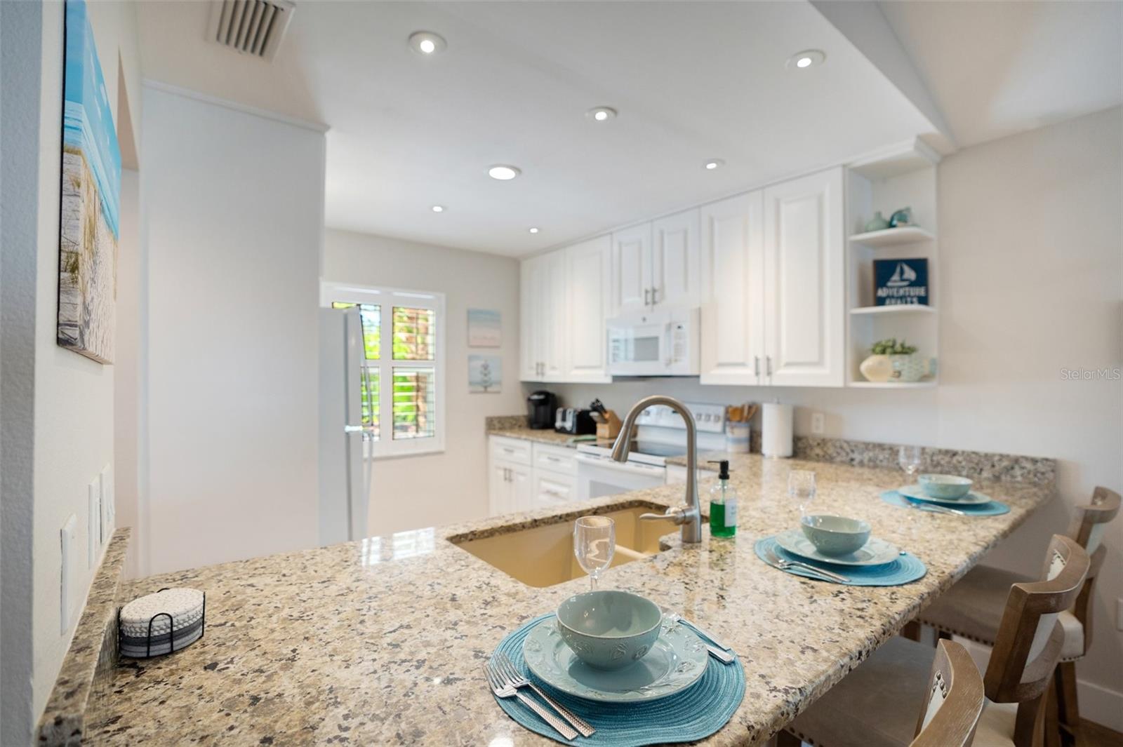 2051 ROSELAWN ST — photo 43