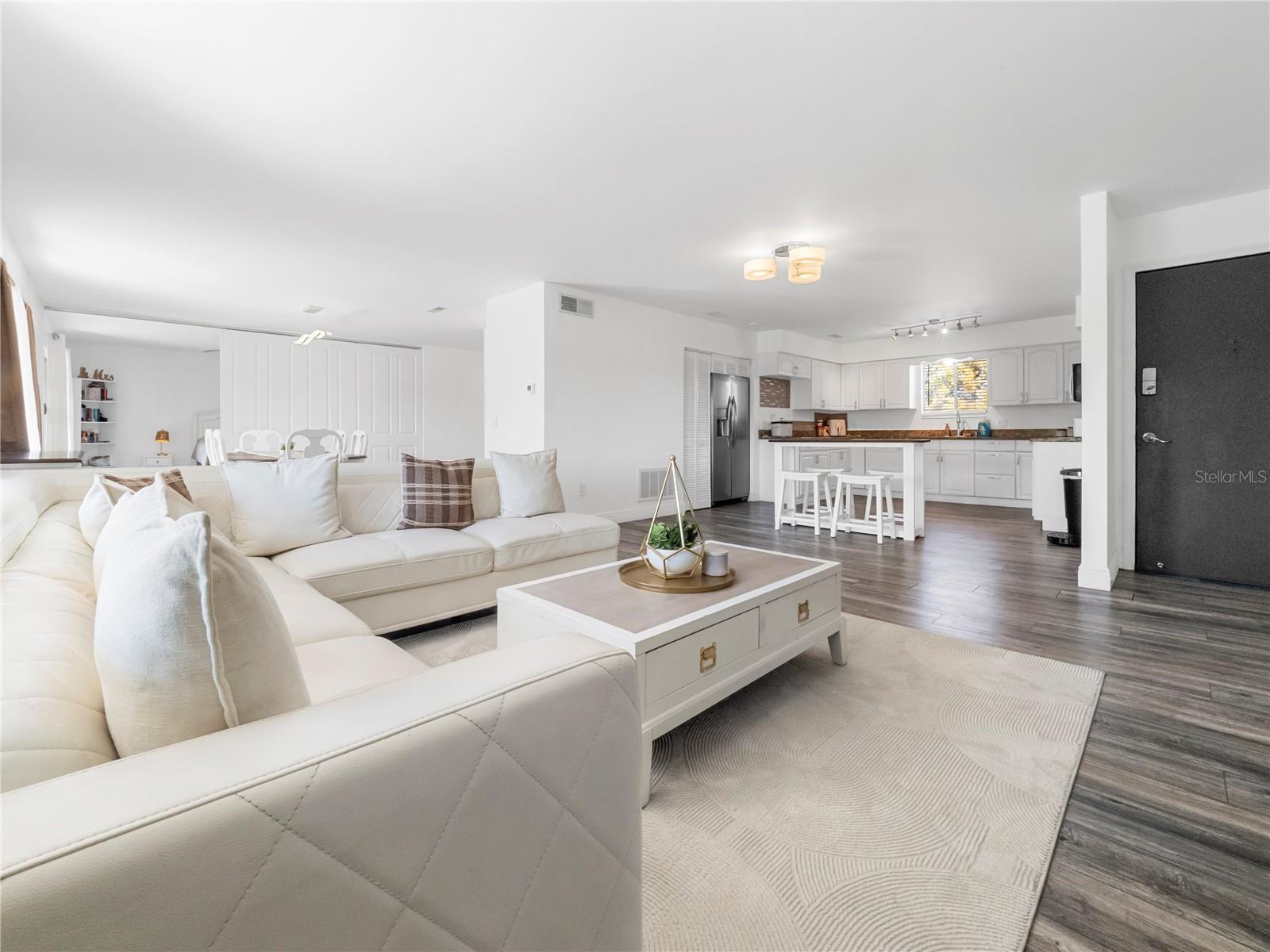 4036 CORTEZ DR #D — photo 4