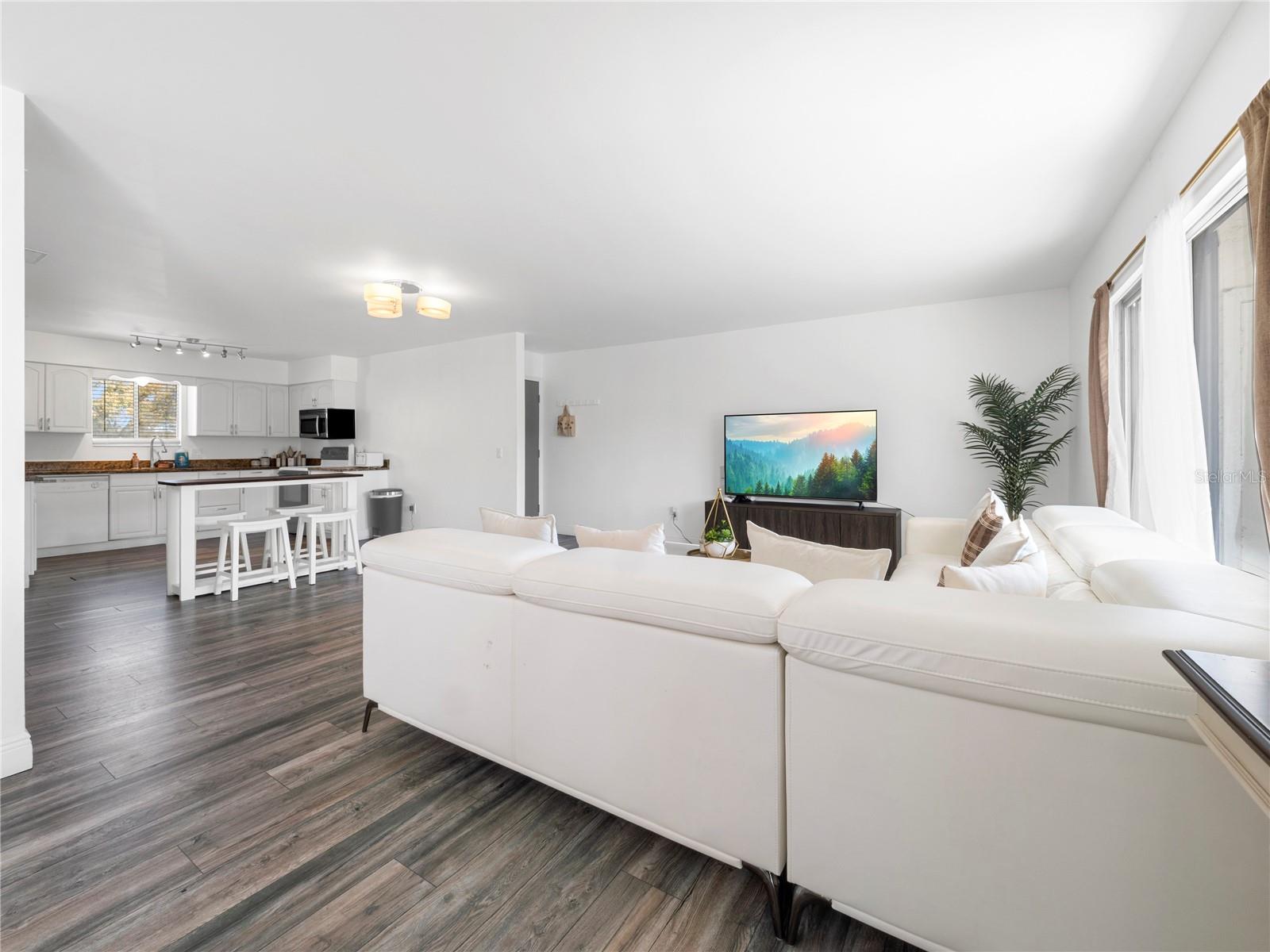 4036 CORTEZ DR #D — photo 10