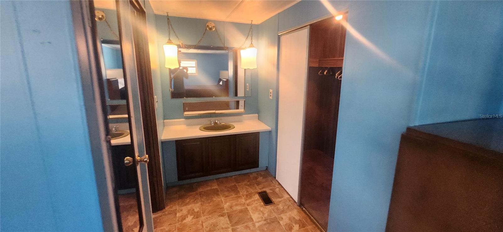 3229 TIKI DR — photo 11