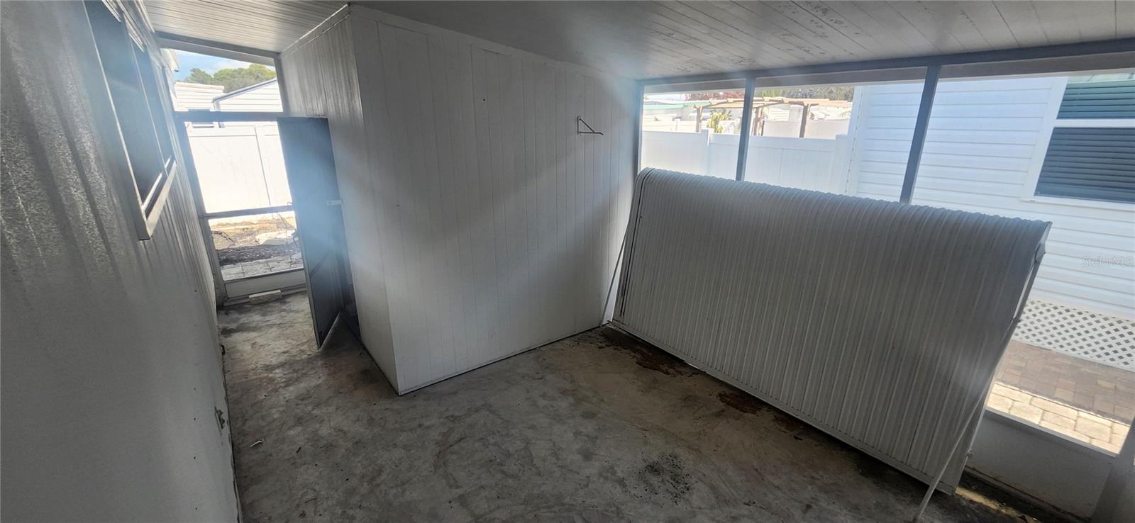 3229 TIKI DR — photo 41