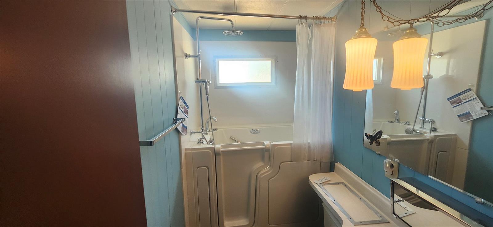 3229 TIKI DR — photo 21